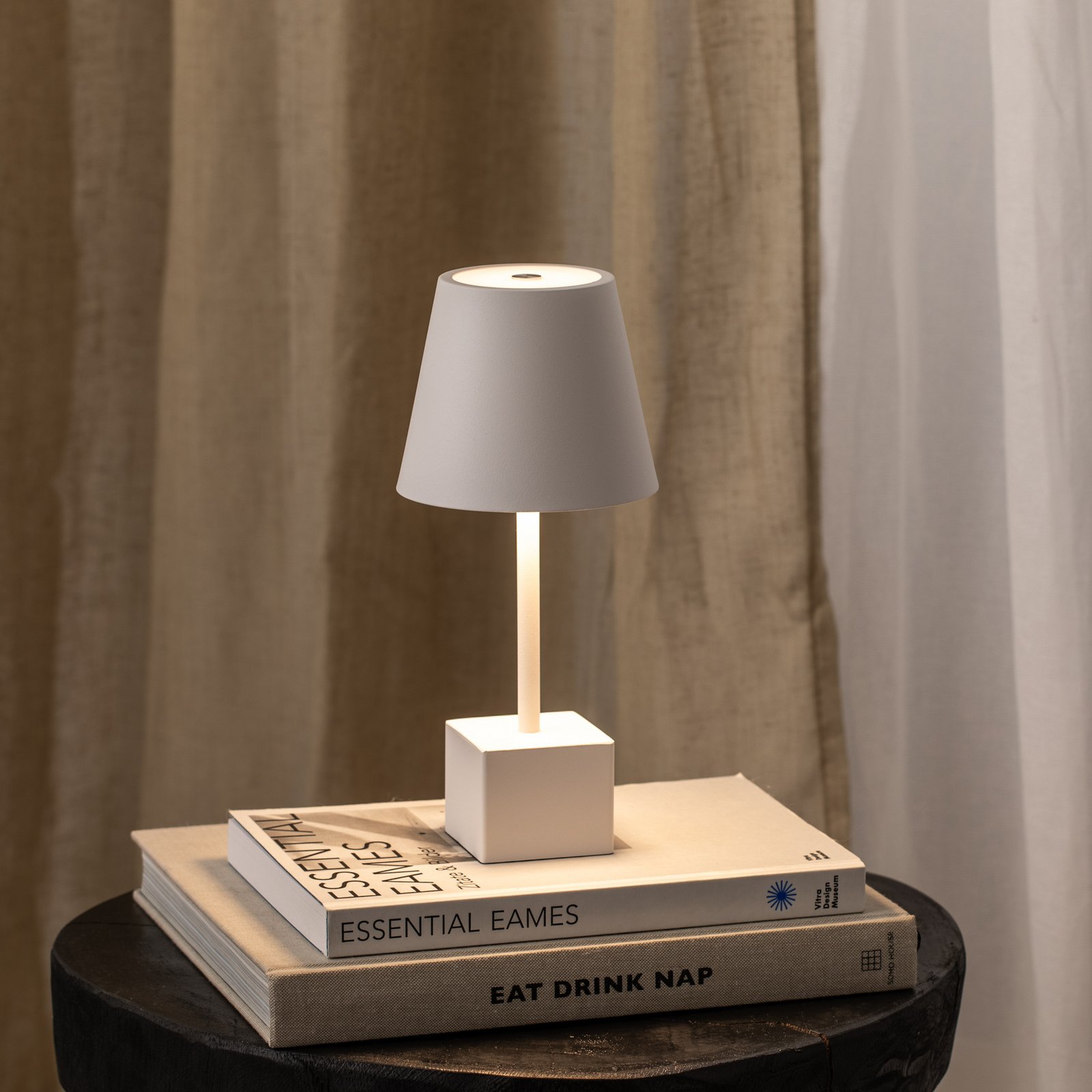 Janea Cube Portable Table Lamp Dim. IP54 White - Lindby