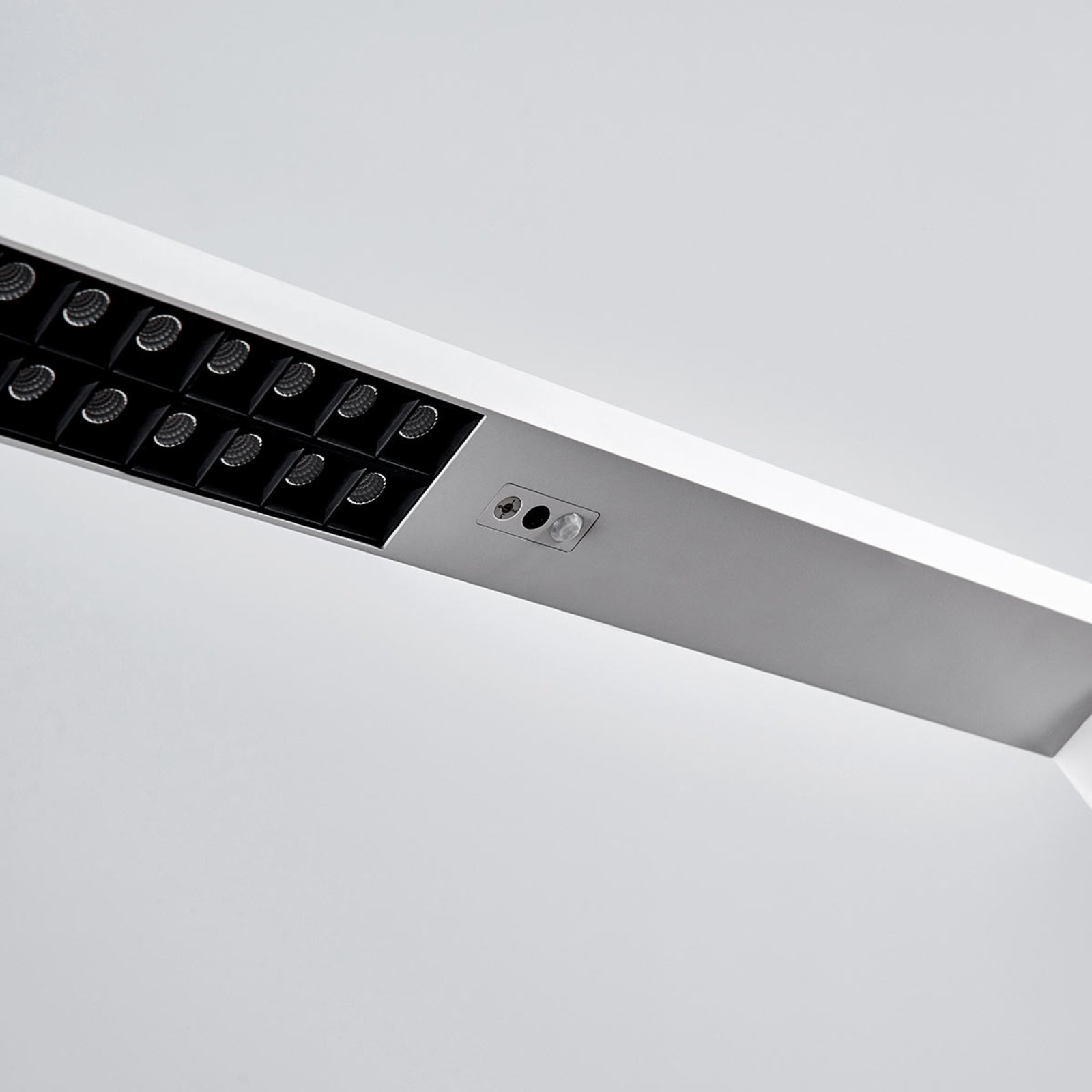 Arcchio LED office floor lamp Jolinda, white, metal, sensor