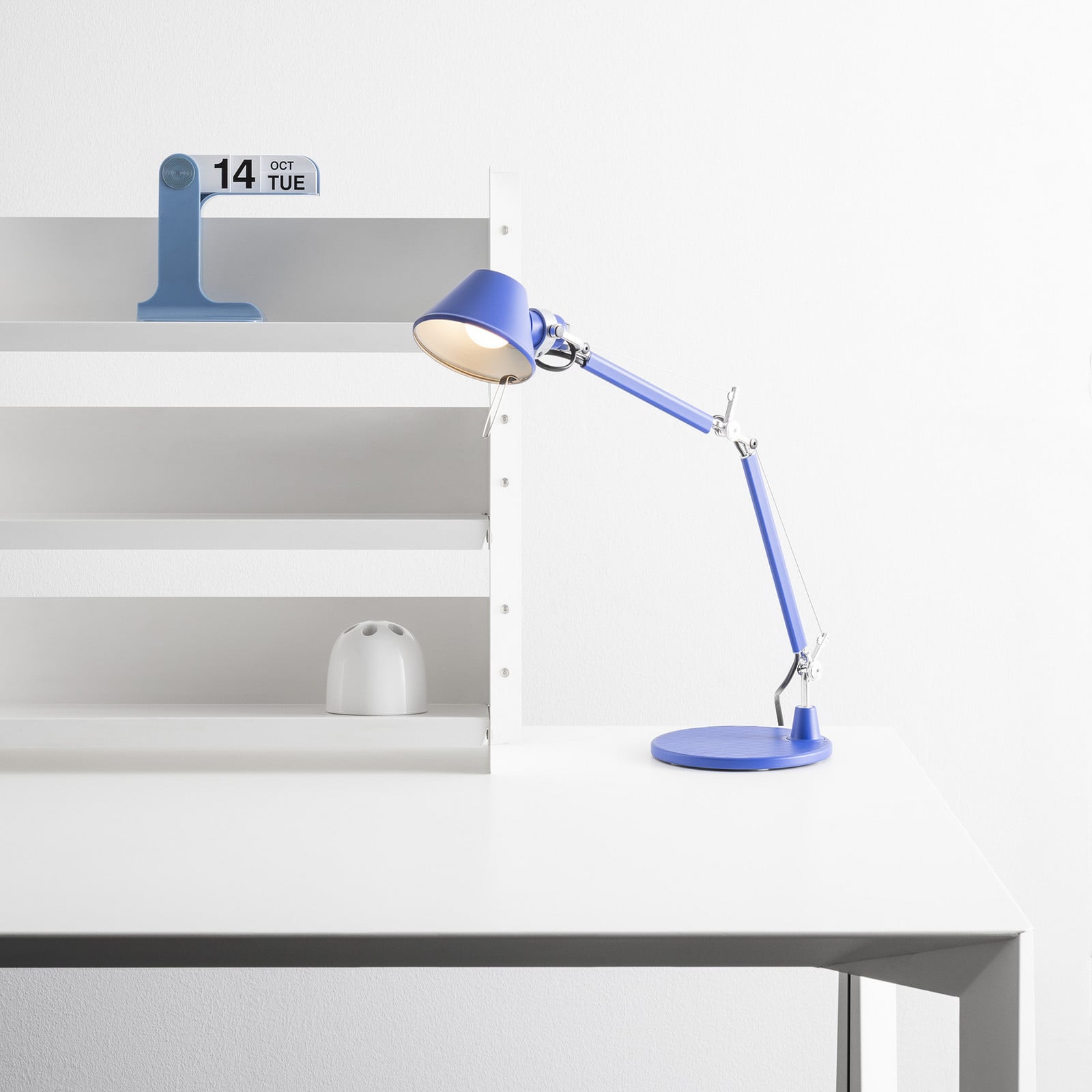 Lampa de masă Artemide Tolomeo Micro albastră - Studiu / Birou - Design - albastru - Metal