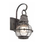 Beautifully designed Bridge Point wall lantern