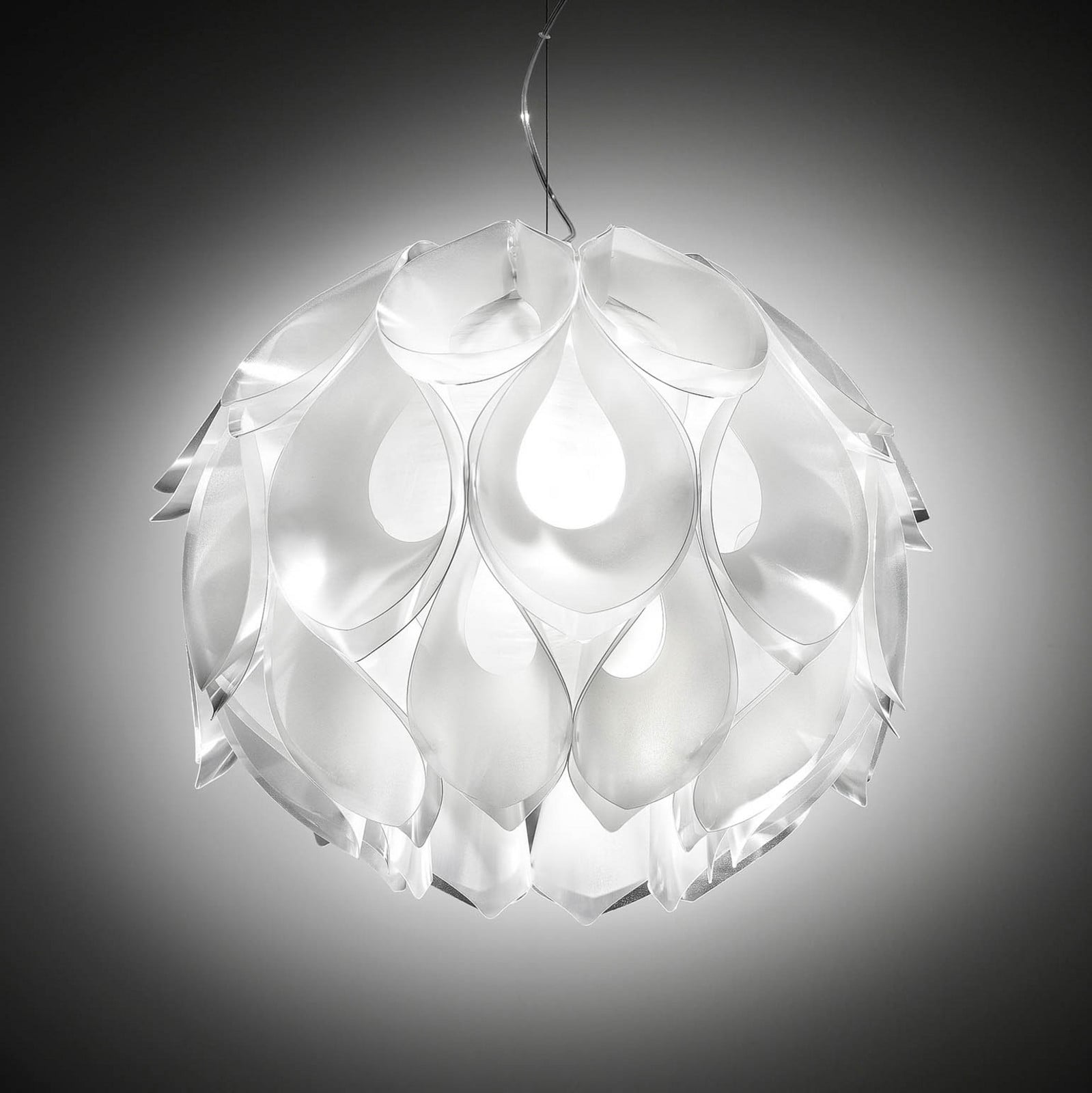 Flora Pendel M Hvid Slamp - Stue - Design - Plastik - Med én lyskilde