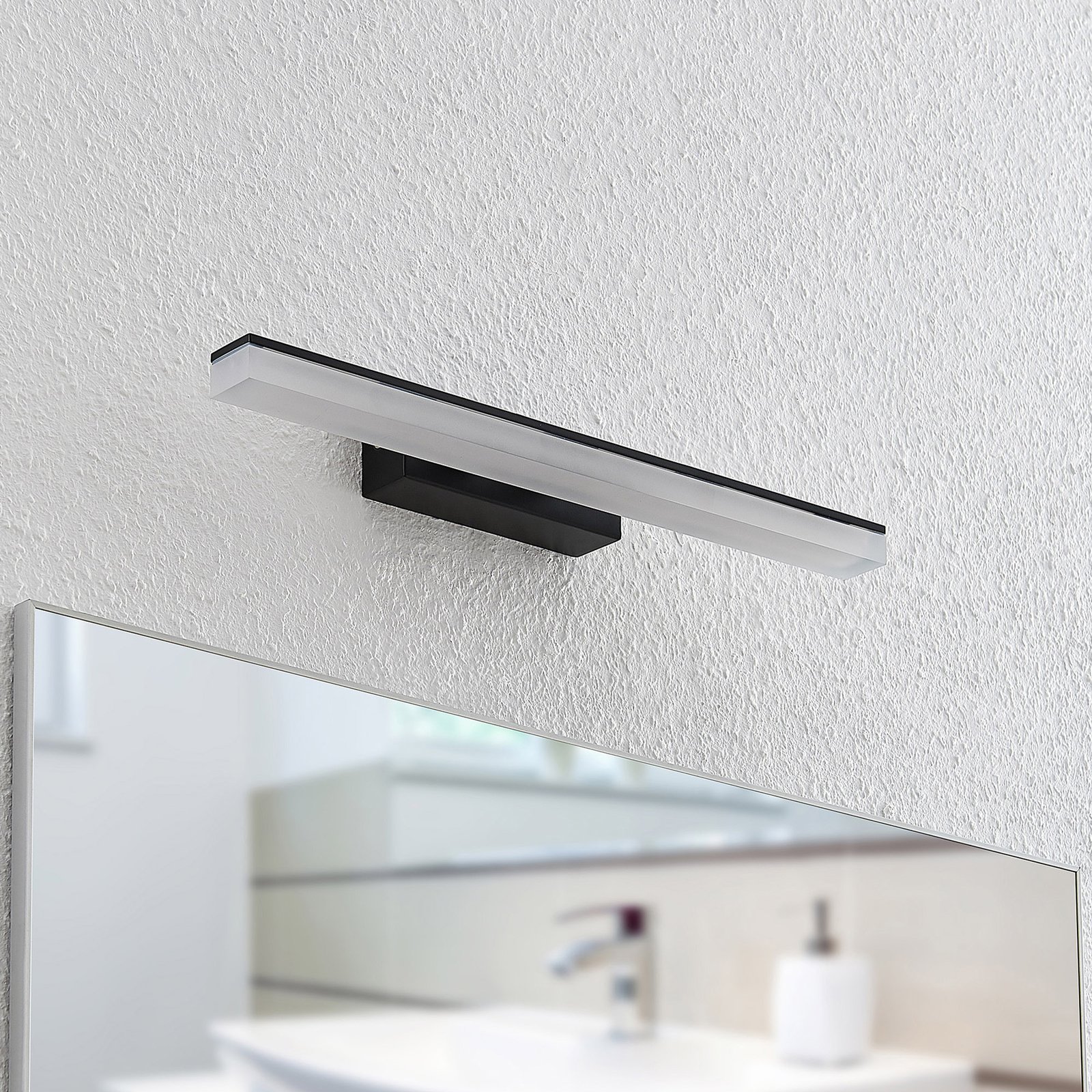 Lisana LEDAplique de Pared IP44 L46 Black - Lucande