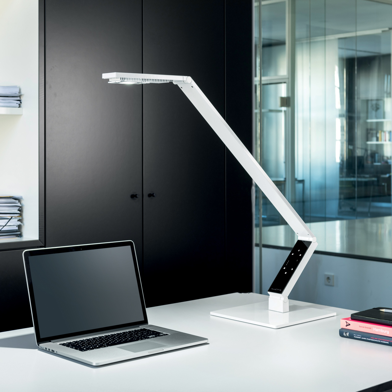 Luctra TableProLinear LED table lamp white base, for Workroom / Office, aluminium, zinc, steel, glass, plastic, 10.5 W, energy efficiency: A+, W: 25 cm, H: 90 cm