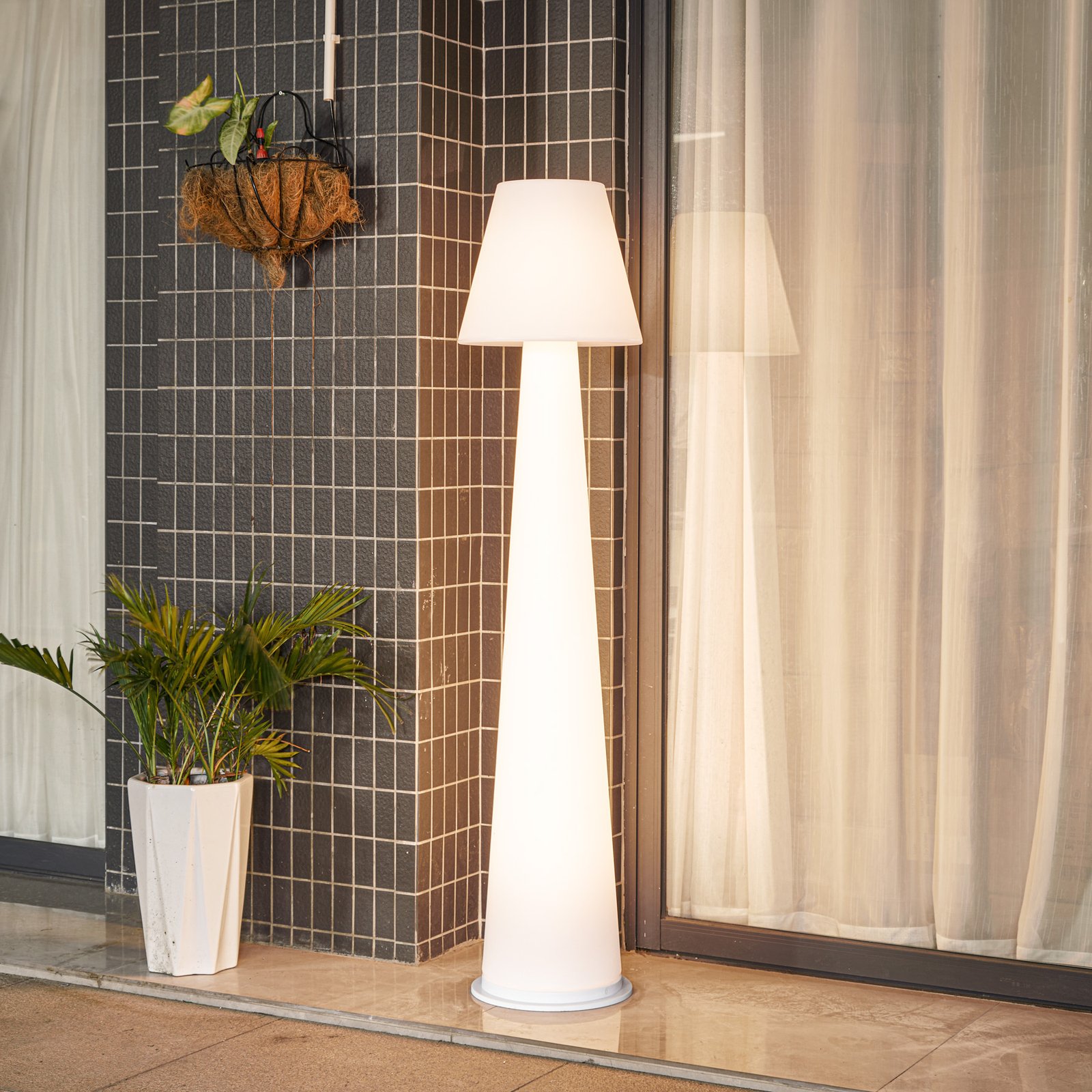 Gauri Portátil Candeeiro de Pé IP44 Branco - Lucande