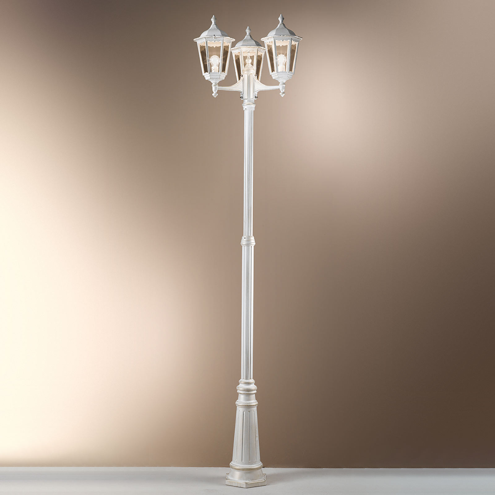 Farola Puchberg, 3 luces, 255 cm, blanco-dorado