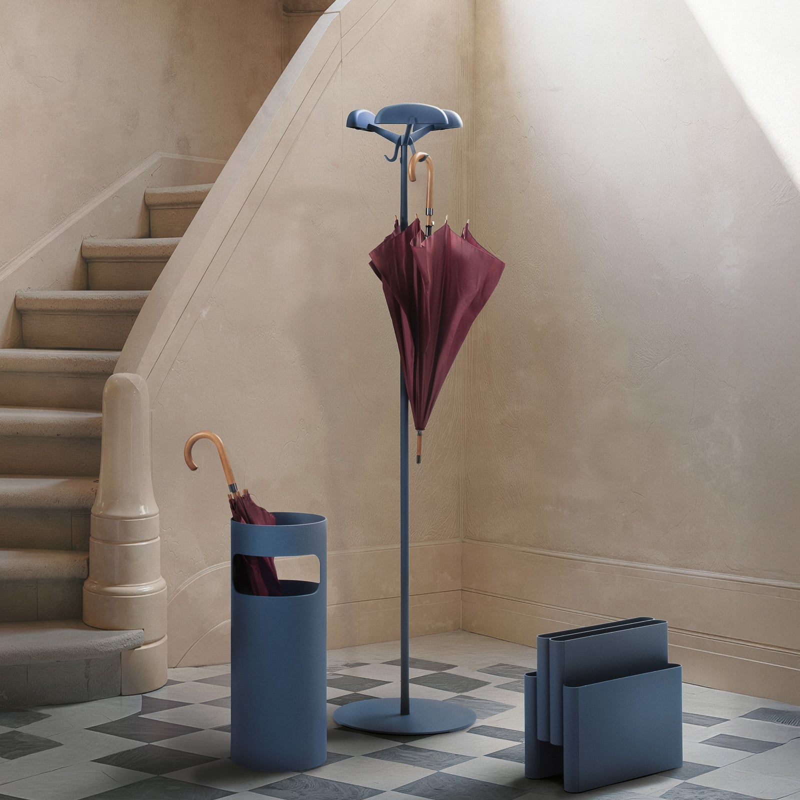 Alta Tensione Garderobenständer, blau, 170 cm - Kartell Alta Tensione Garderobenständer, blau, 170 cm - Kartell