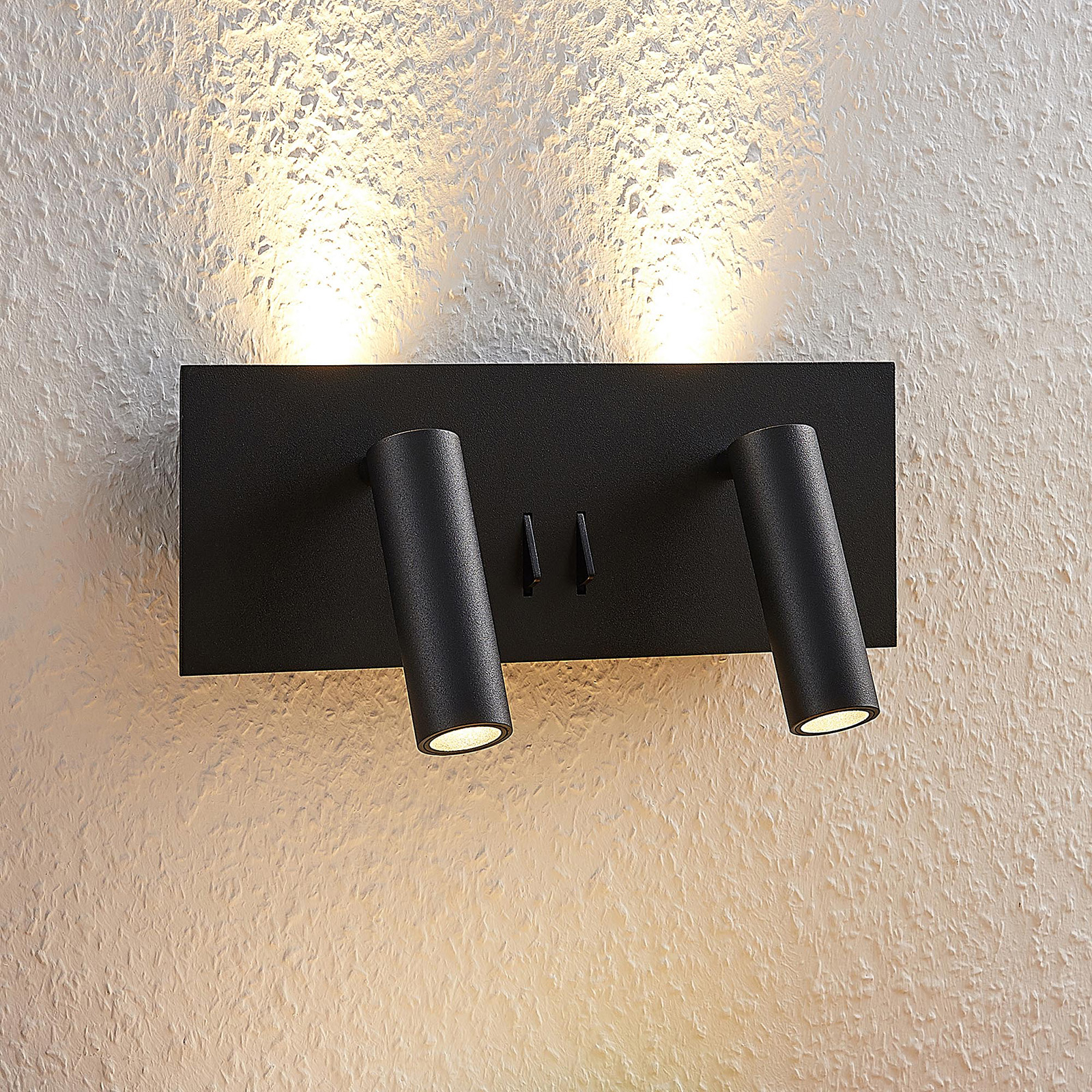 Lucande Magya LED-vägglampa svart 4 lampor