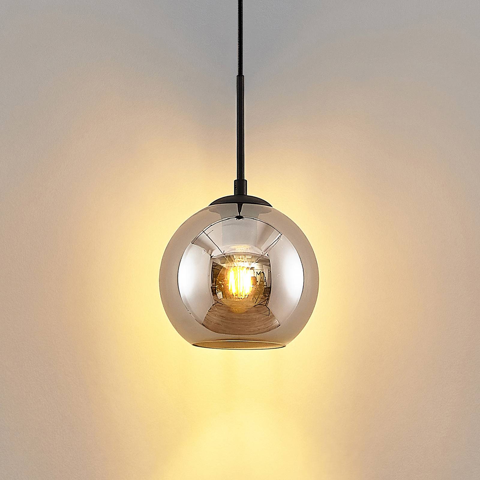 Lampa wisząca Lindby Jurian 1-punktowa, czarny/dymny