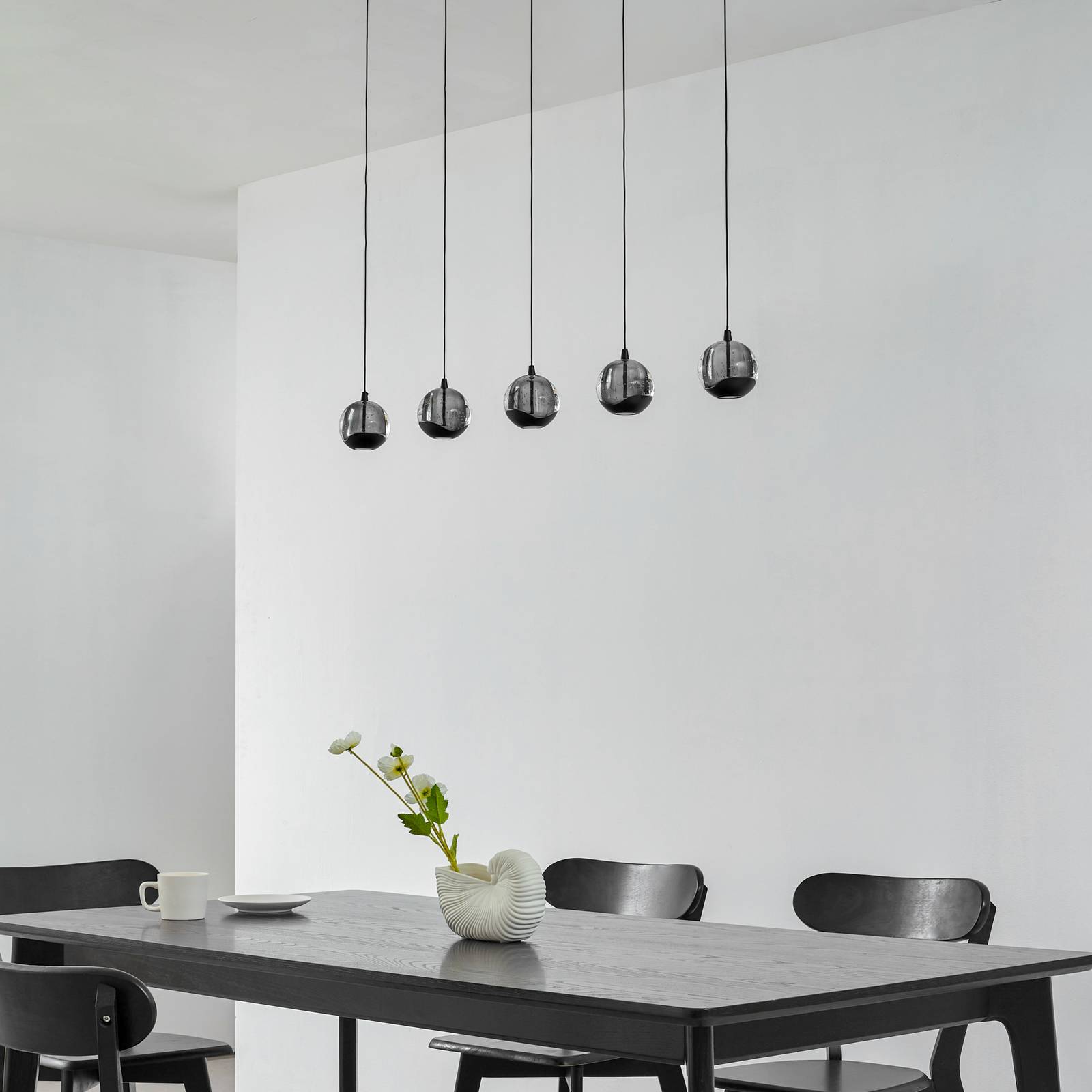 Lucande Lampa wisząca LED Hayley, czarna, 5-punktowa, podłużna