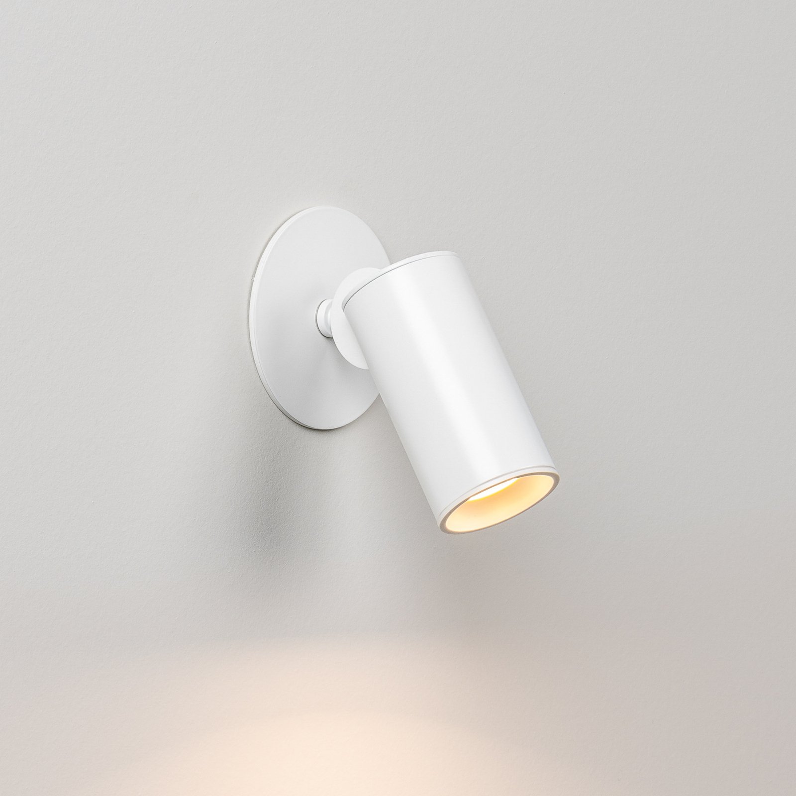 Milan Haul LED recessed light for bed head side
