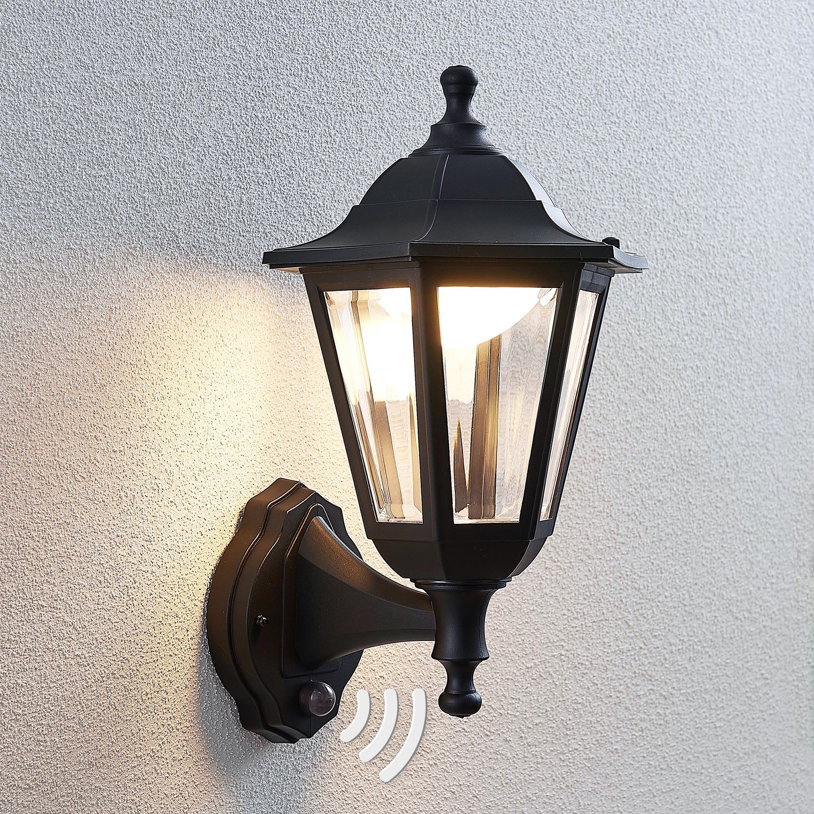 Iavo LED Buiten Wandlamp w/Sensor Black/Clear - Lindby