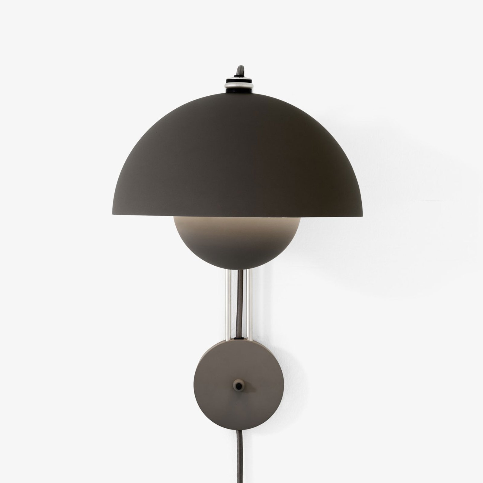 Flowerpot VP8 Wandleuchte Matt Black - &Tradition