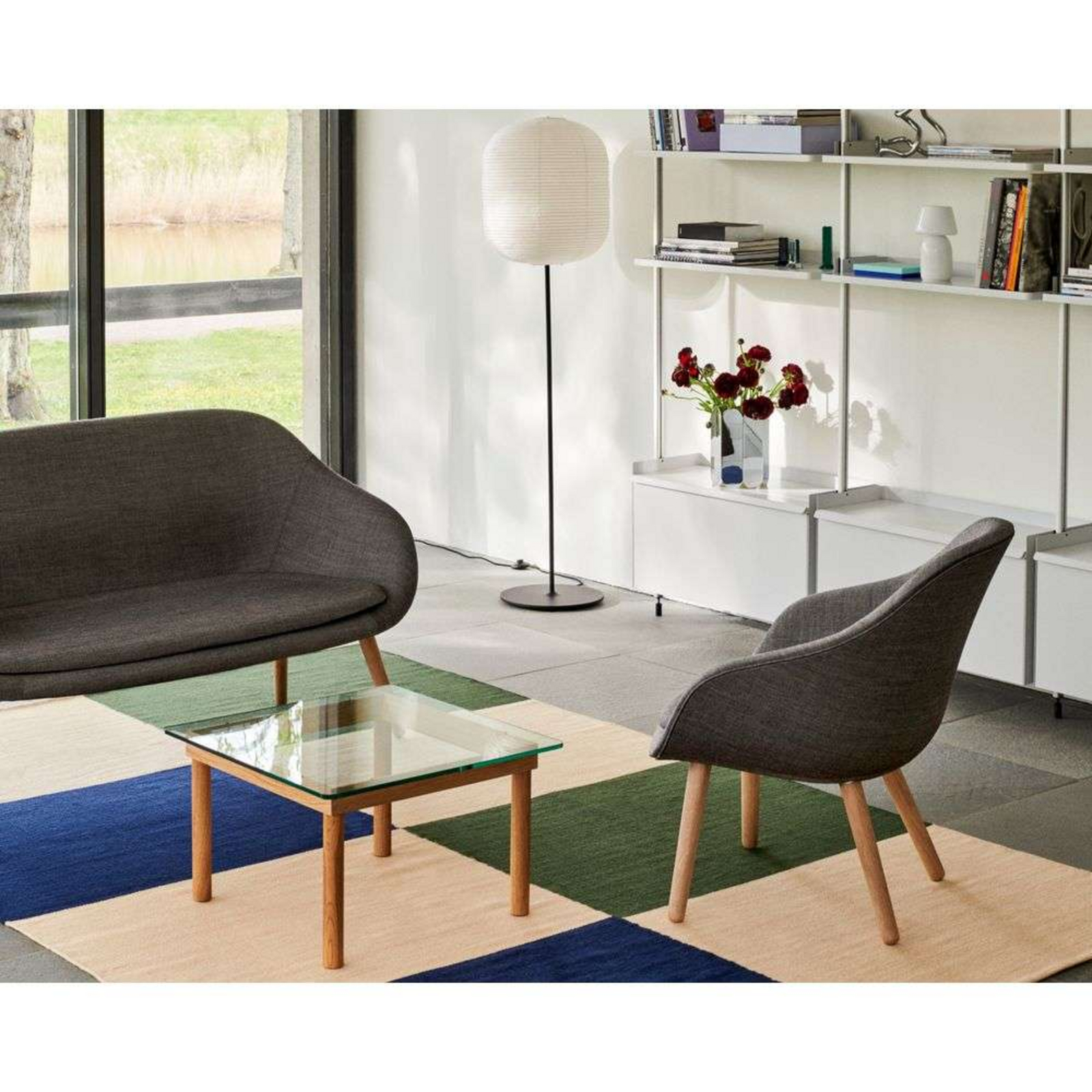 Common Floor Lamp Soft Black/Black Terrazzo - HAY