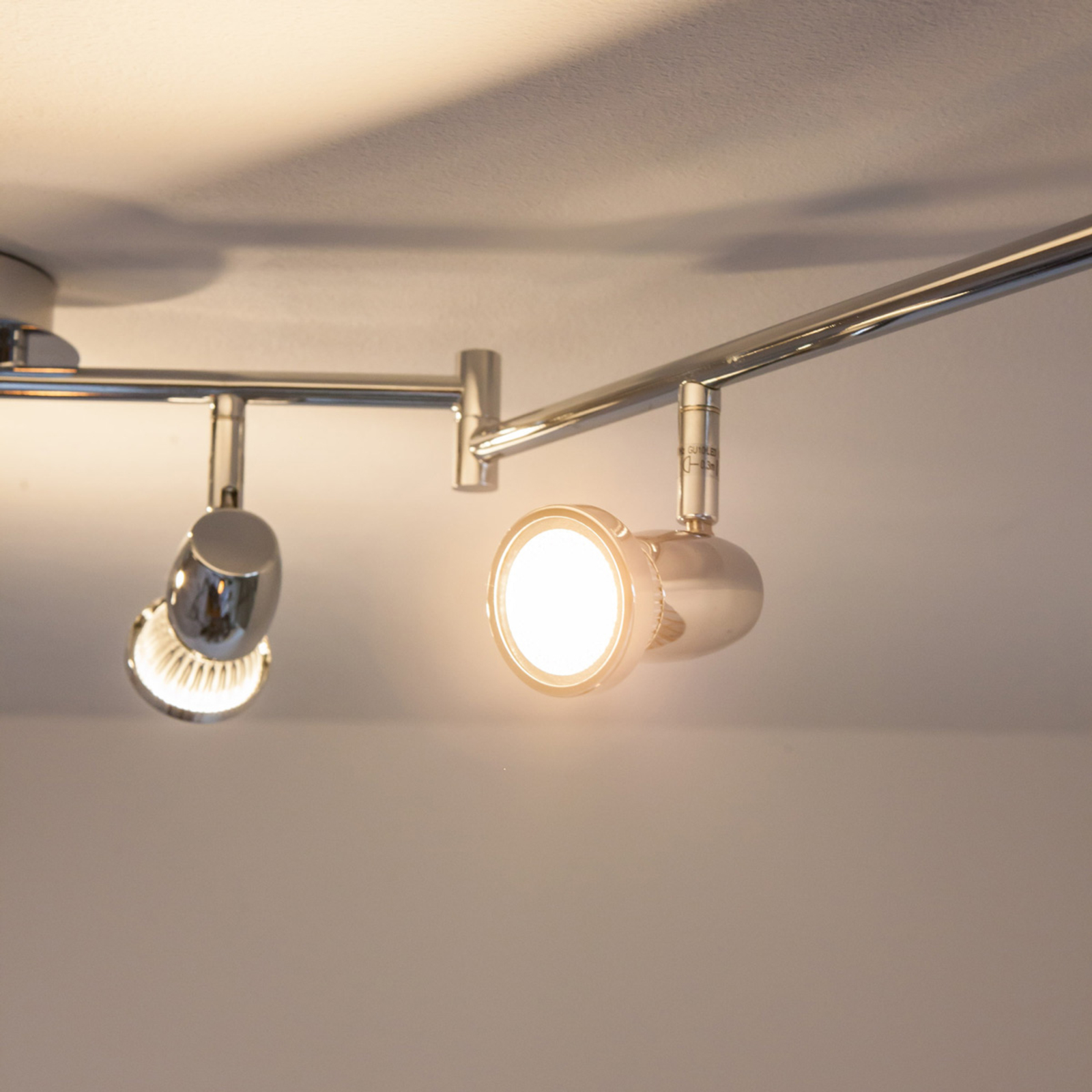 Chromen LED plafondlamp Arminius met zes lampen