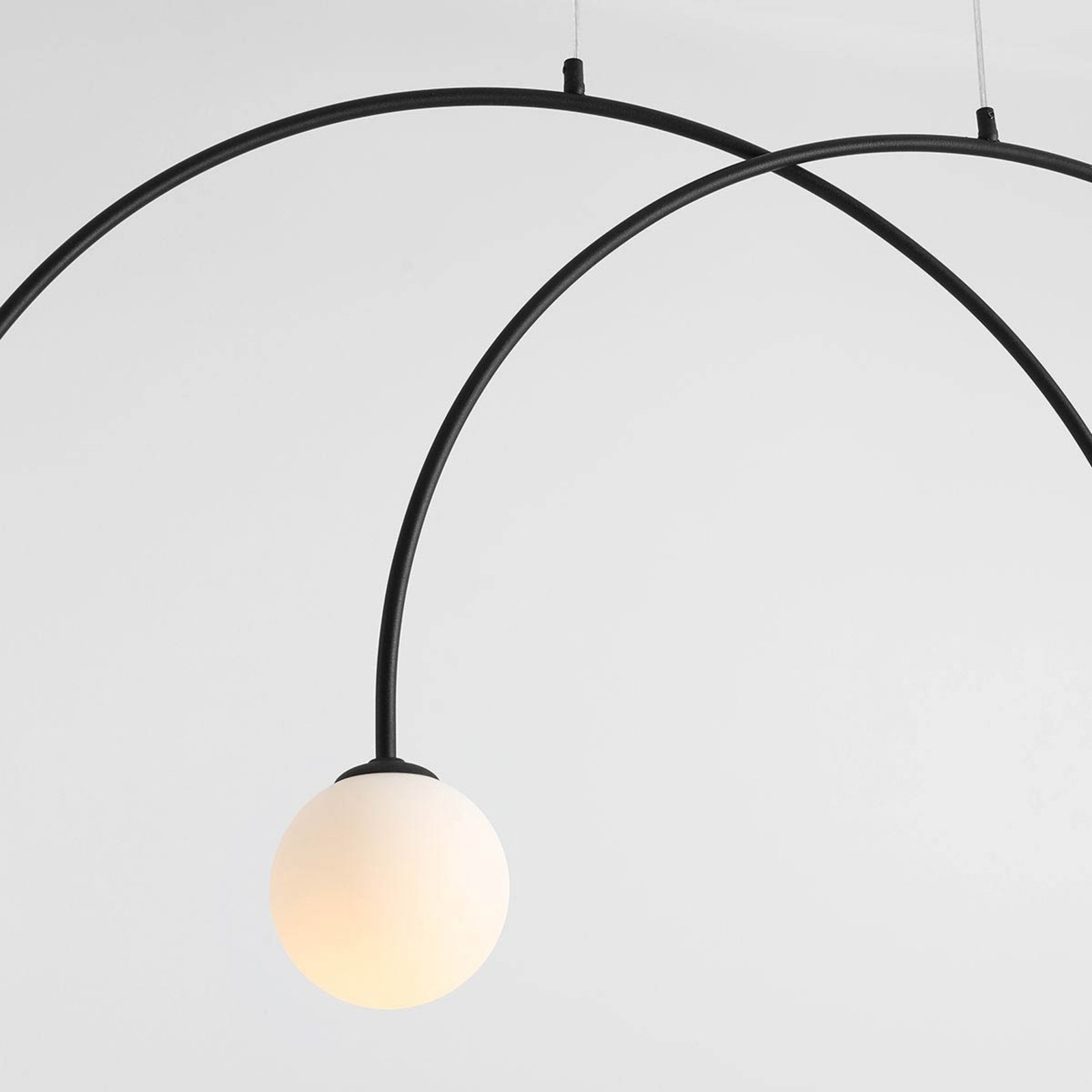Hanglamp Alison, zwart/wit, 4-lamps, boog, 129cm
