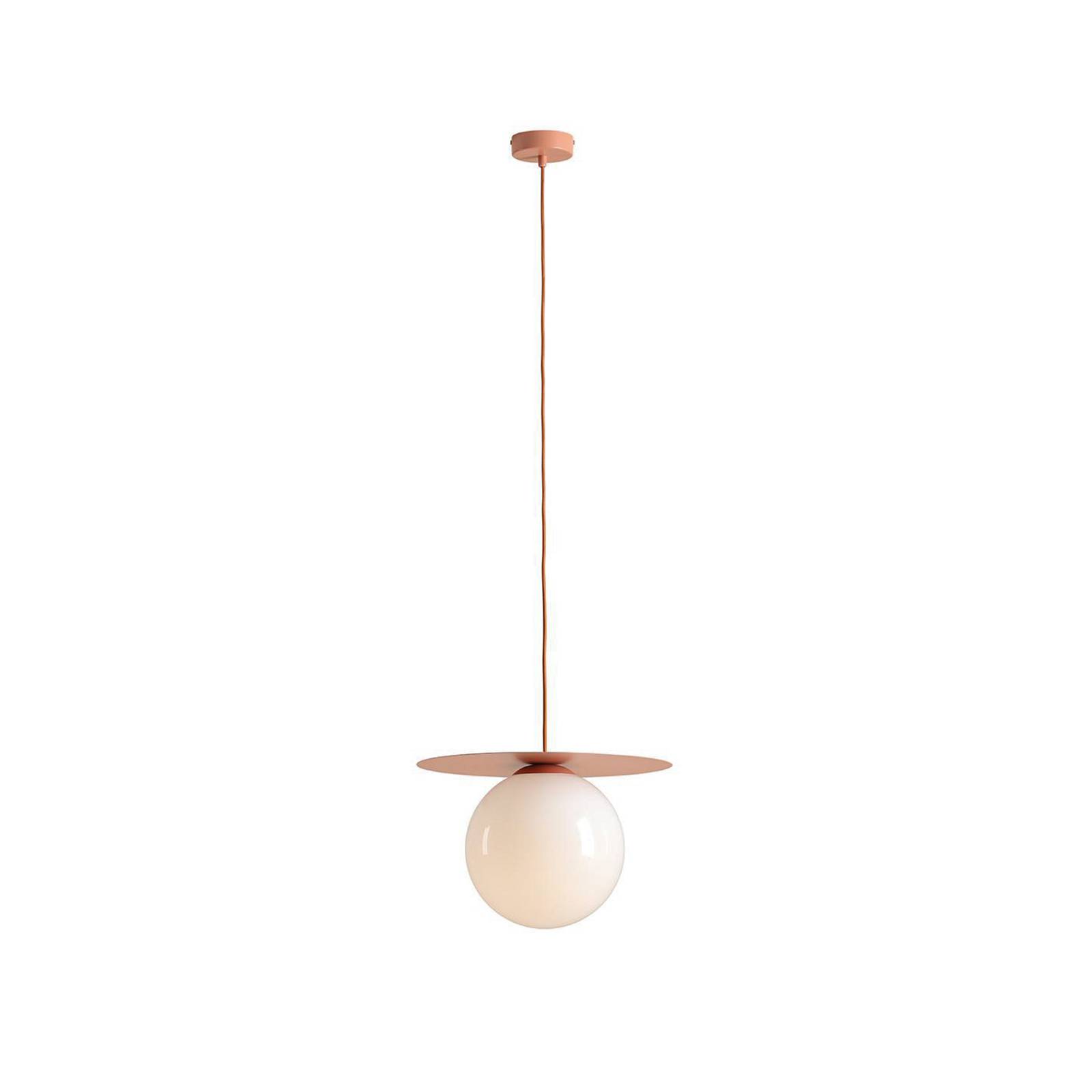 Hängelampe Loop Coral L Glaskugel opal Metall korallenrot