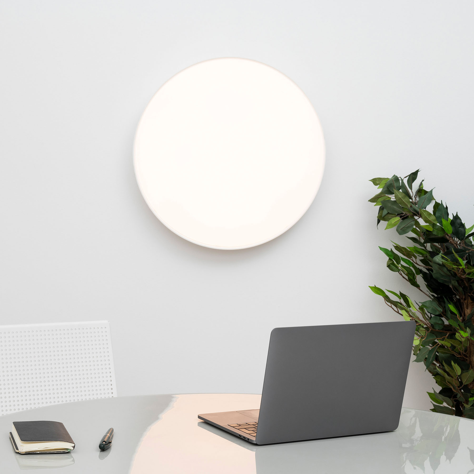 Artemide Febe LED wall light white 2,700 K, for Living / Dining Room, methacrylate, polycarbonate, 24.8 W, energy efficiency: A+