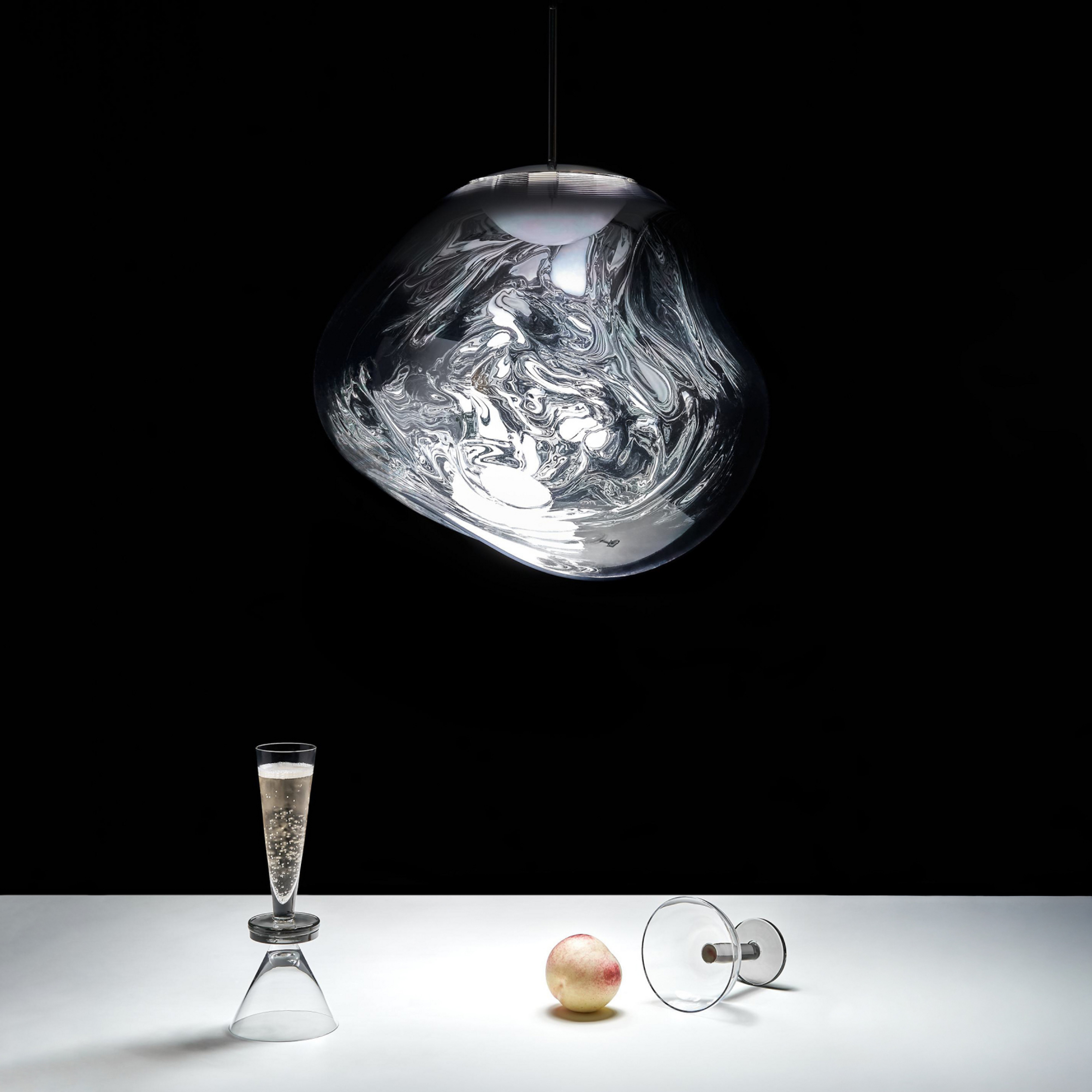 Candeeiro suspenso LED Melt da Tom Dixon, Ø 50 cm, cromado, plástico