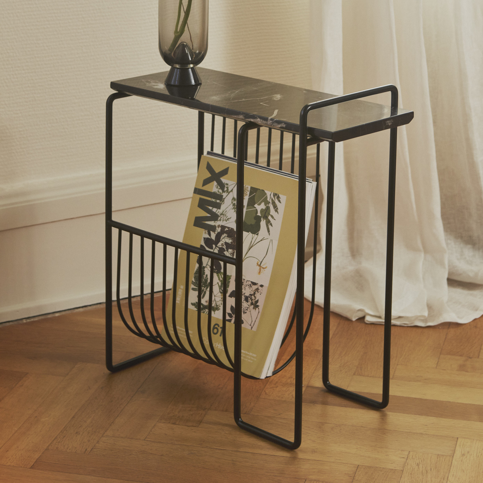 AYTM Sino magazine rack, side table, black