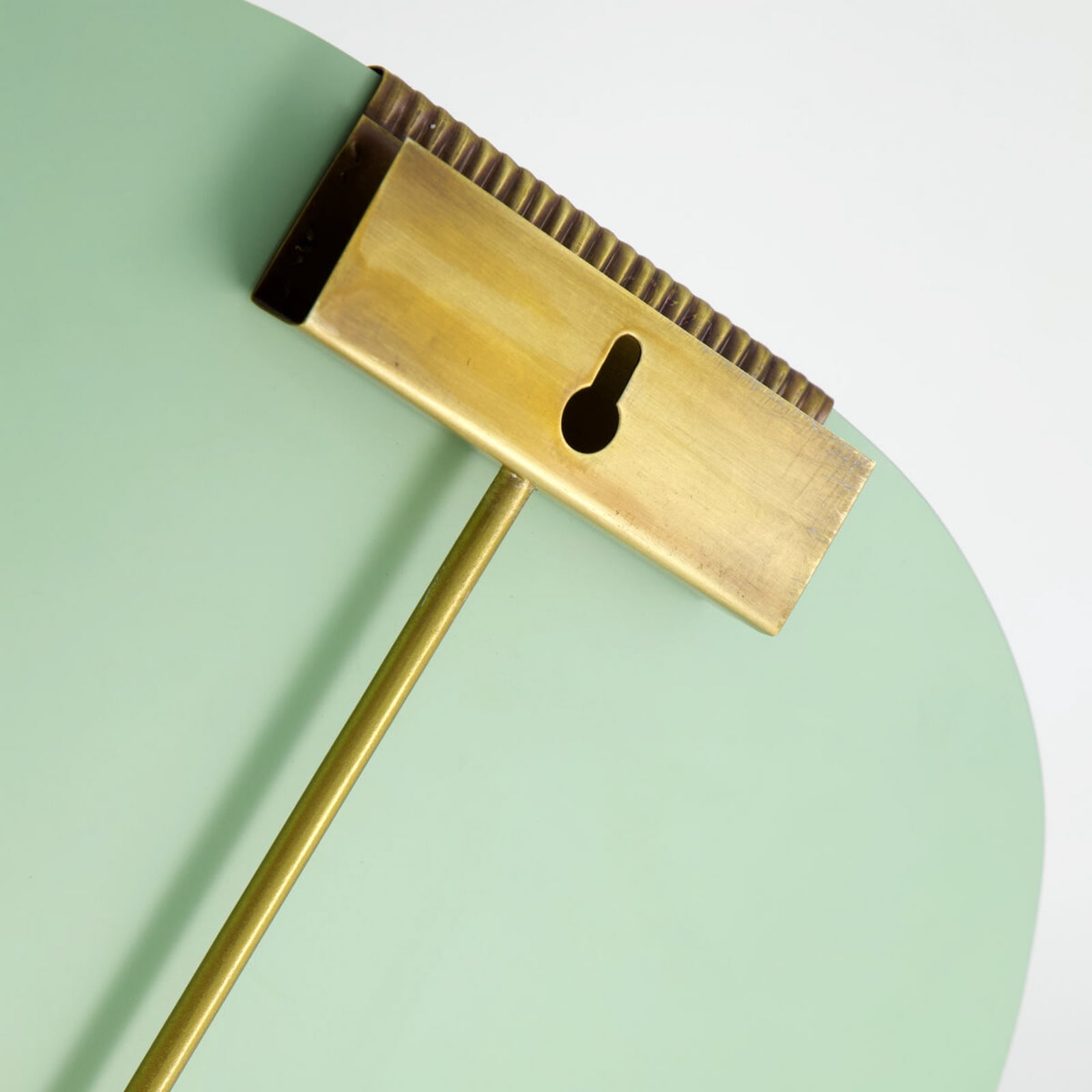 Specchio da parete HDClips, 100 x 55 cm, dettagli dorati - House Doctor