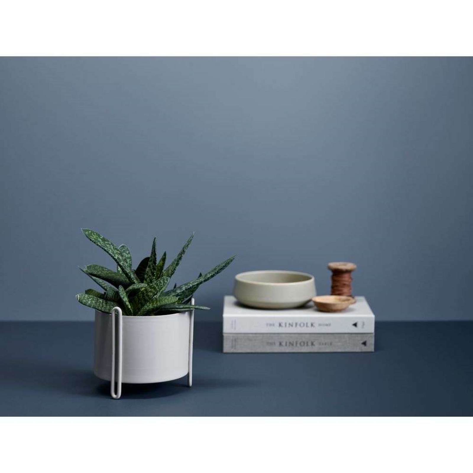 Pidestall Planter Small Grey - Woud