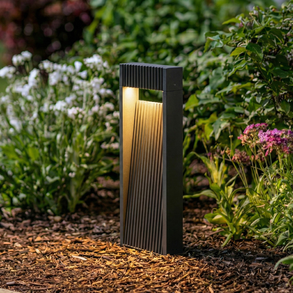Lucande Tavion LED-sockellampa, svart från Lucande