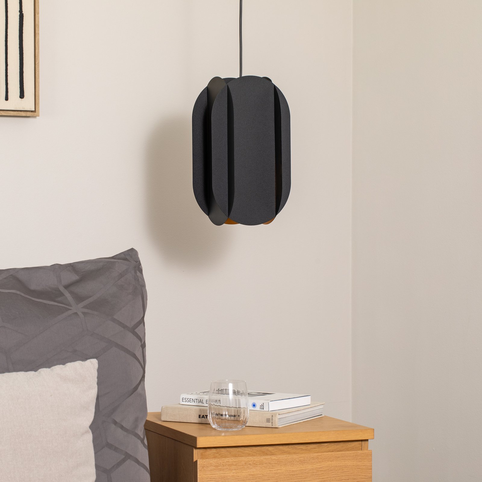 Pakabinamas šviestuvas „Corner“, juodas, aukštis 35 cm, metalas, E27