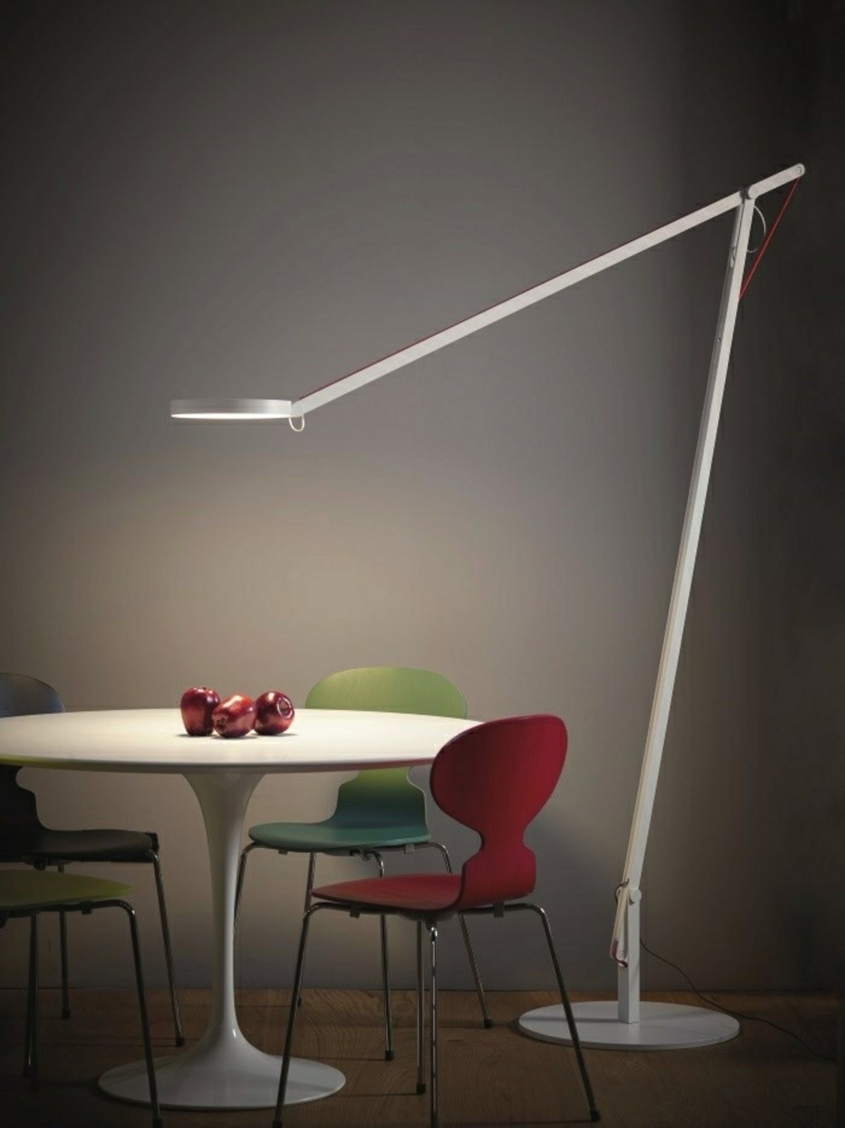 String XL Floor Lamp Matt White/Black - Rotaliana