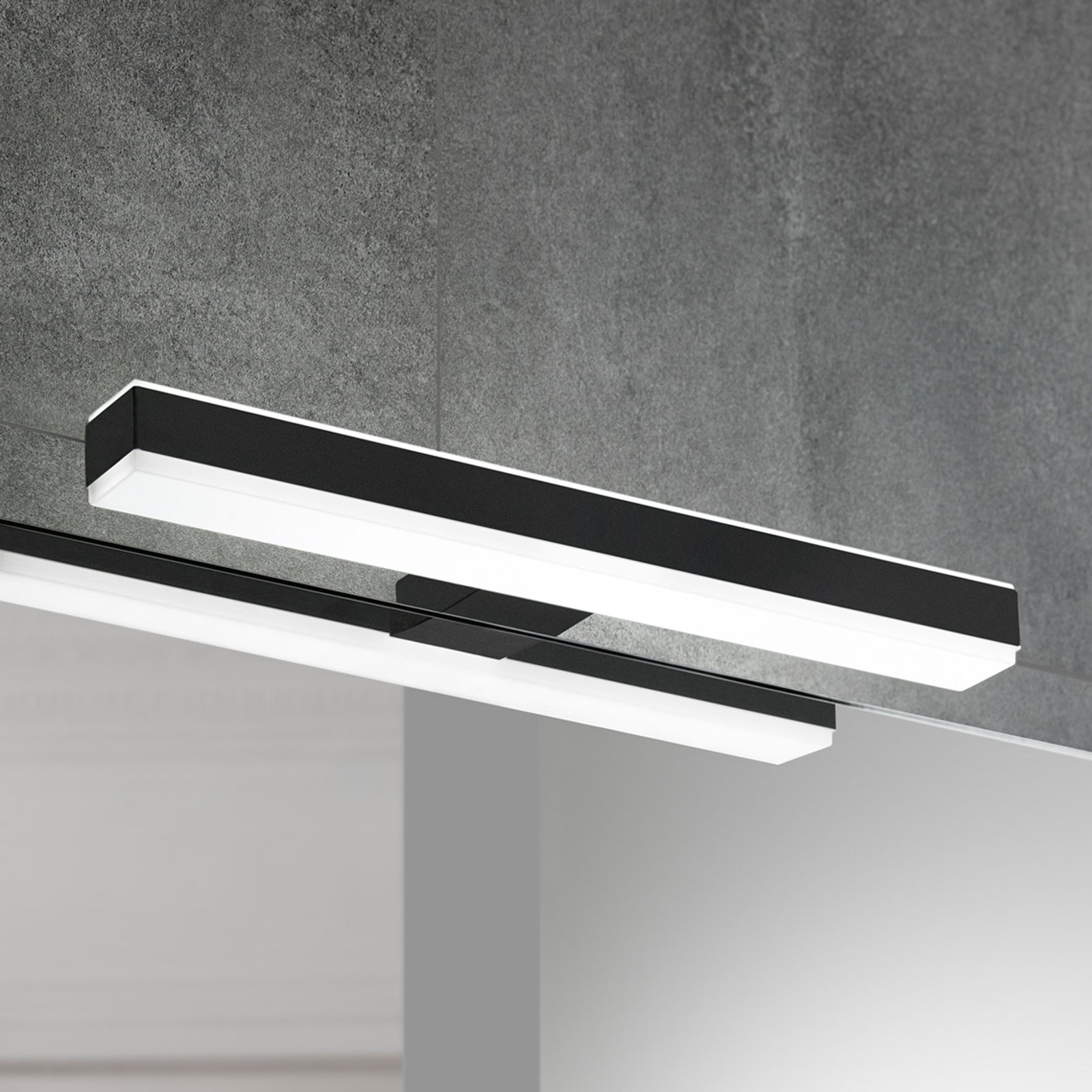 LED-Spiegellampe Veronica, Breite 30 cm, schwarz