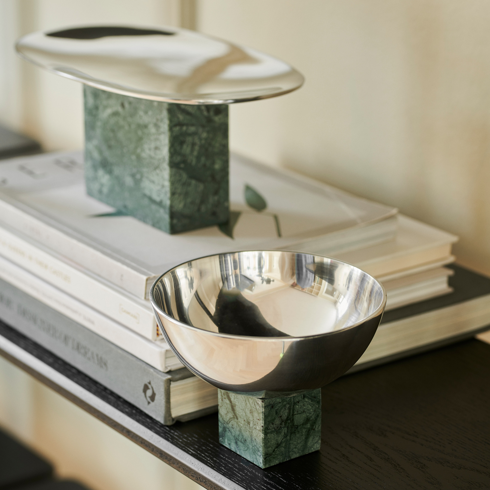 Cuenco Sapoto, verde/plata, Ø 22 cm, aluminio, mármol - GEJST