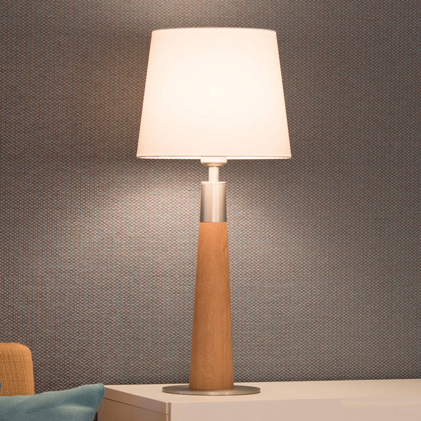 HerzBlut Conico table lamp white, oiled oak, 58 cm