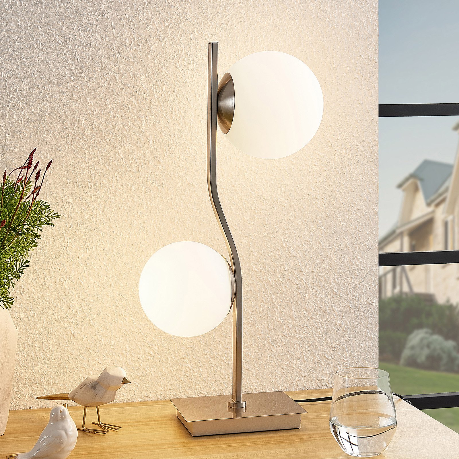 Lindby Avalyn lámpara de mesa, blanco, níquel