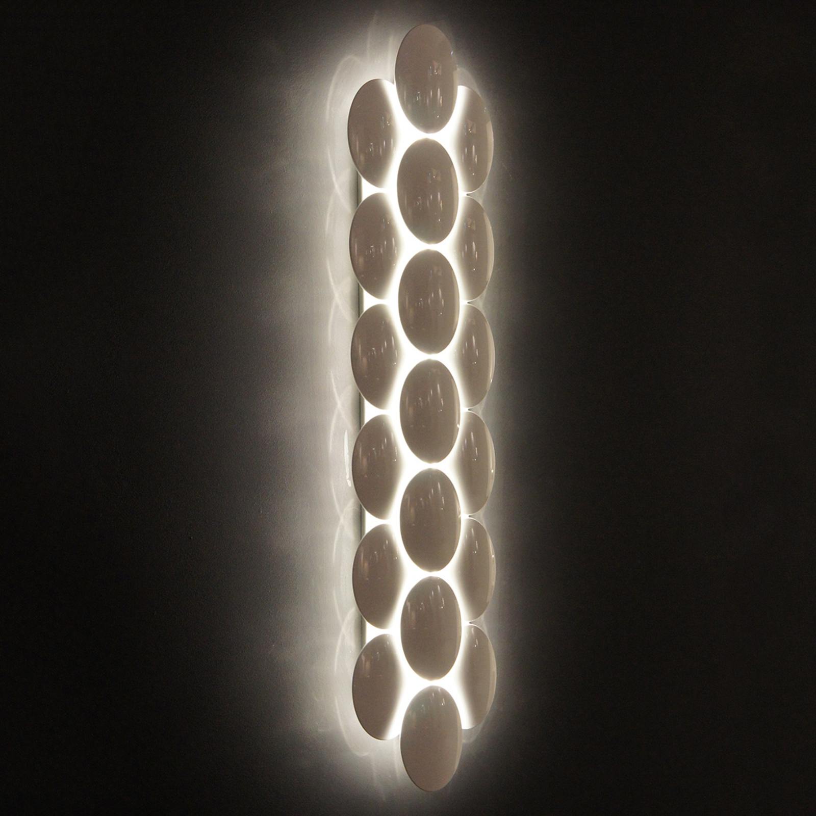Milan Obolo - stmívací LED nástěnné světlo 14zdr