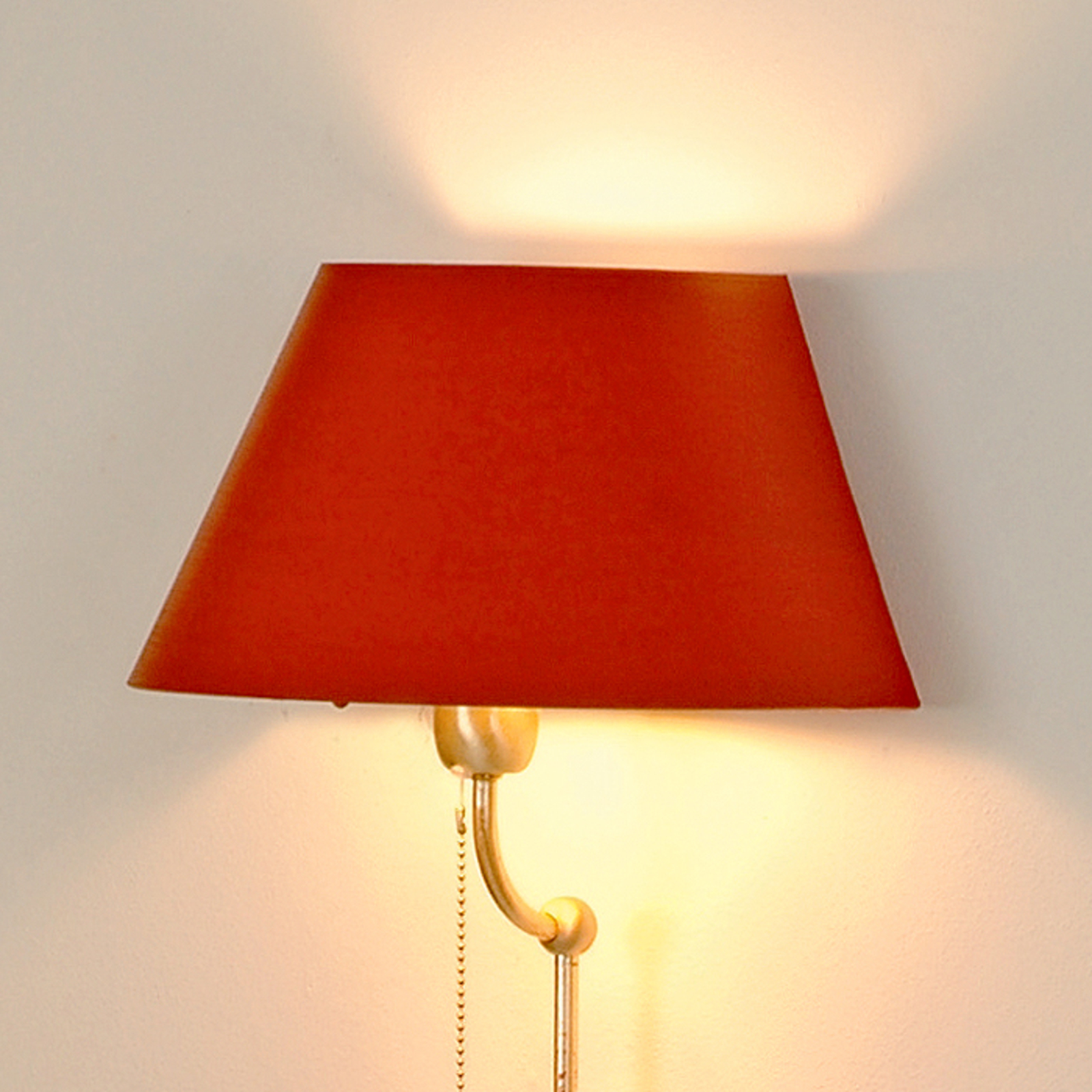 Menzel Living Elegant állólámpa piros ernyővel