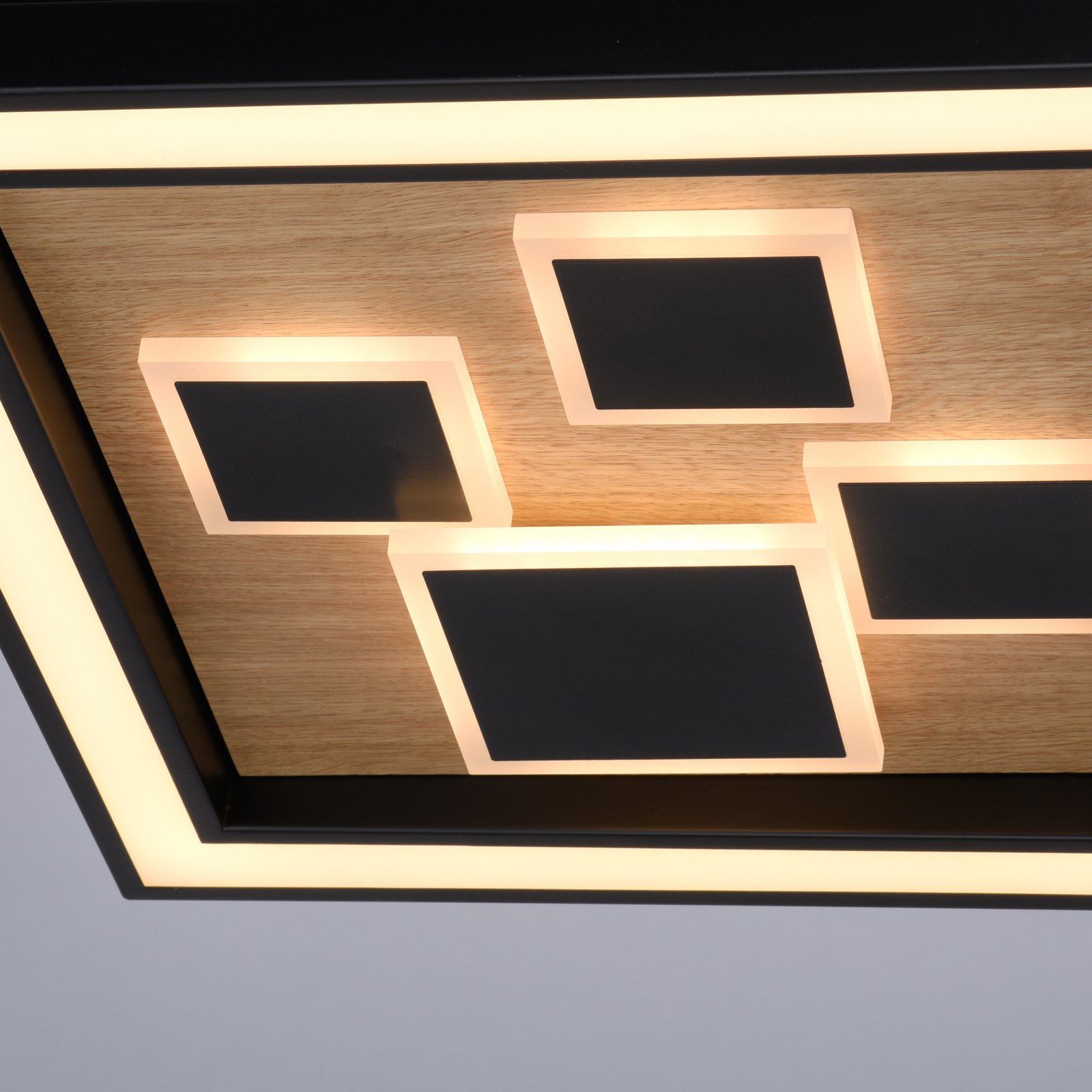 Stropné LED svetlo Eliza, drevo, 48 x 48 cm