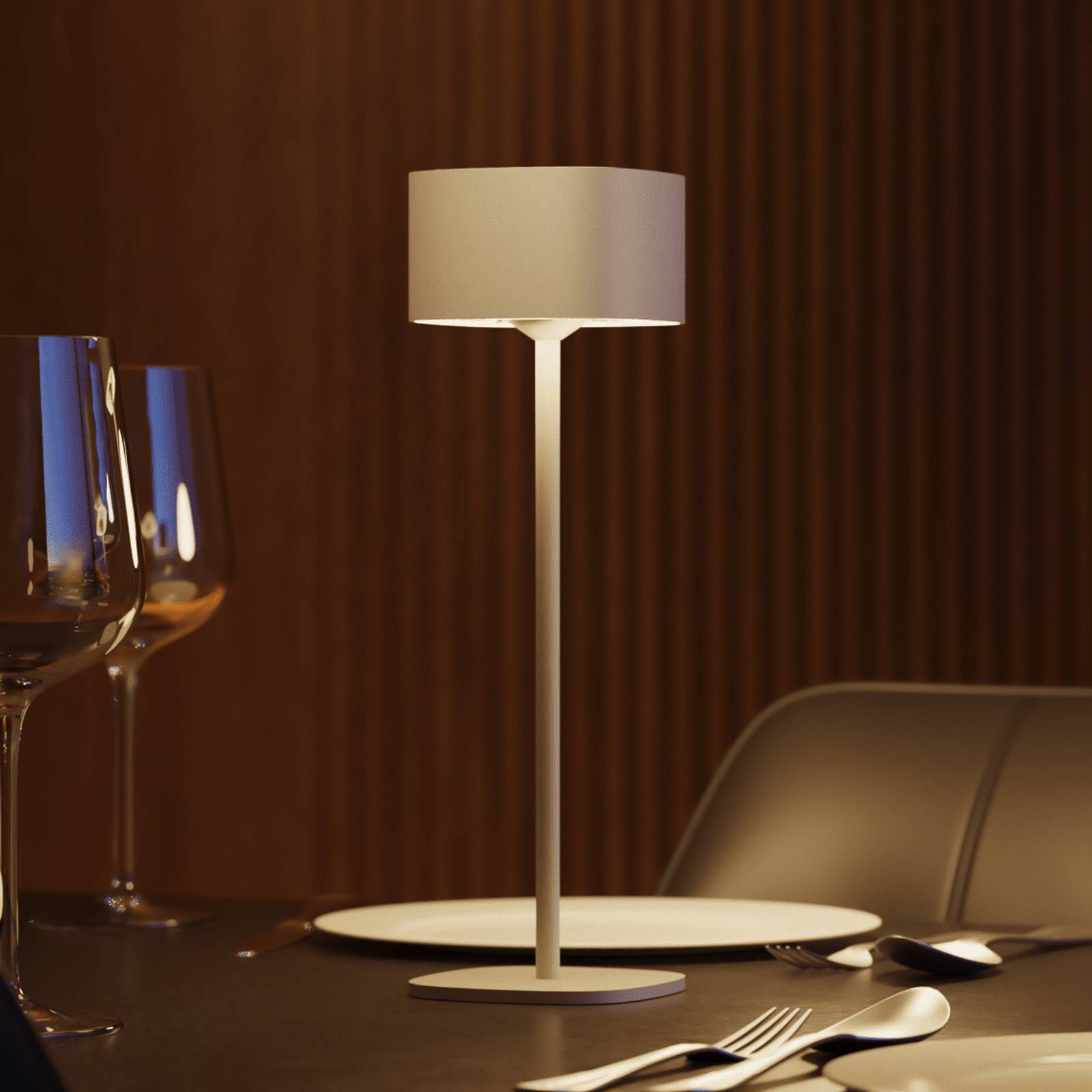 Calex Serino, lampa stołowa LED z akumulatorem, piaskowa, aluminium, 2700 K