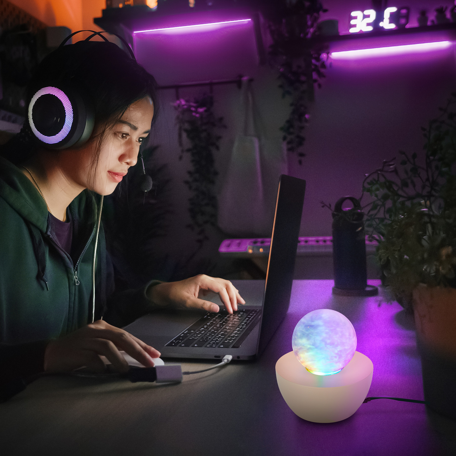 Lampa stołowa LED Fog, beżowo-przezroczysta, skokowa zmiana barw RGB, Ø 12 cm Lampa stołowa LED Fog, beżowo-przezroczysta, skokowa zmiana barw RGB, Ø 12 cm