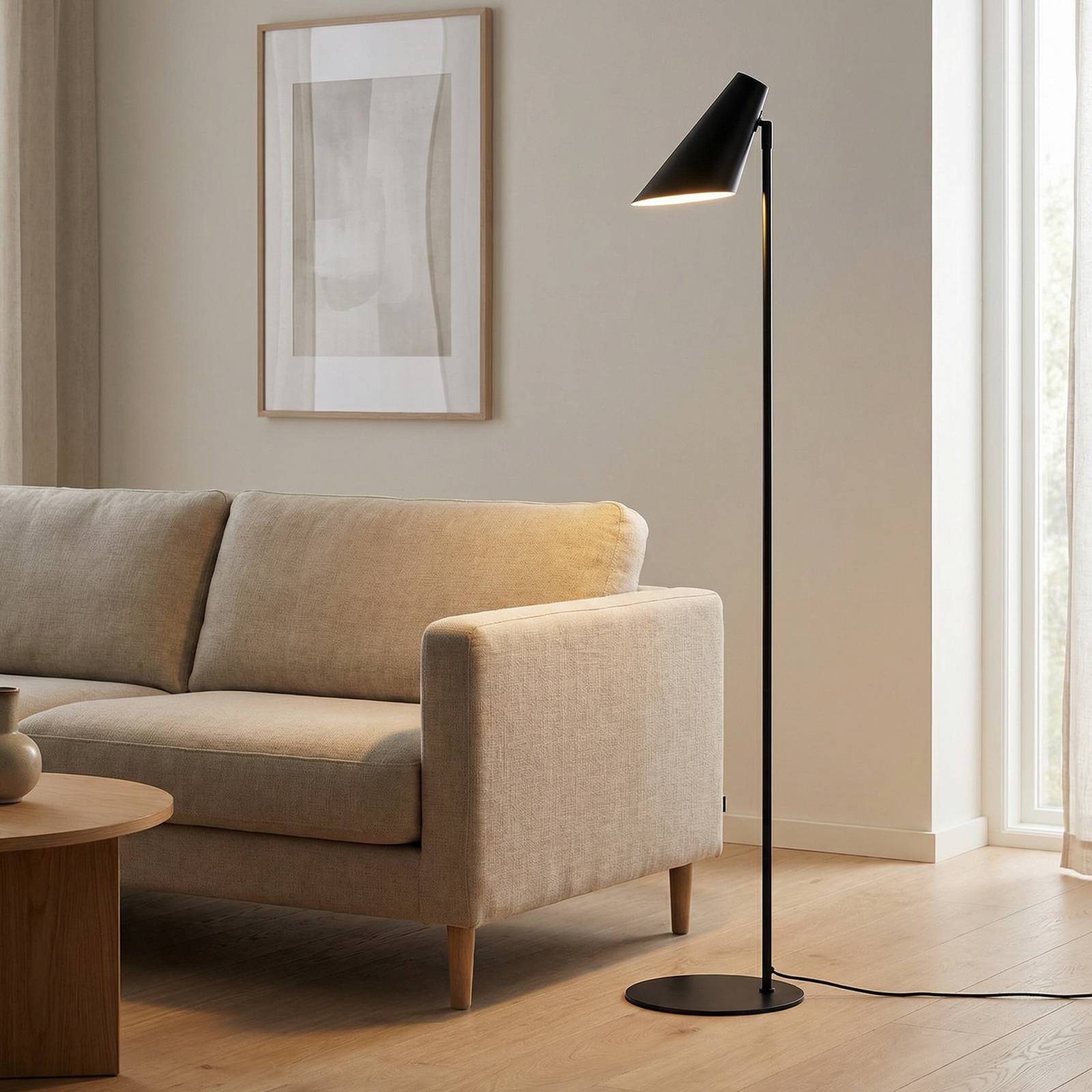 Dyberg Larsen Cale lampadaire en métal noir