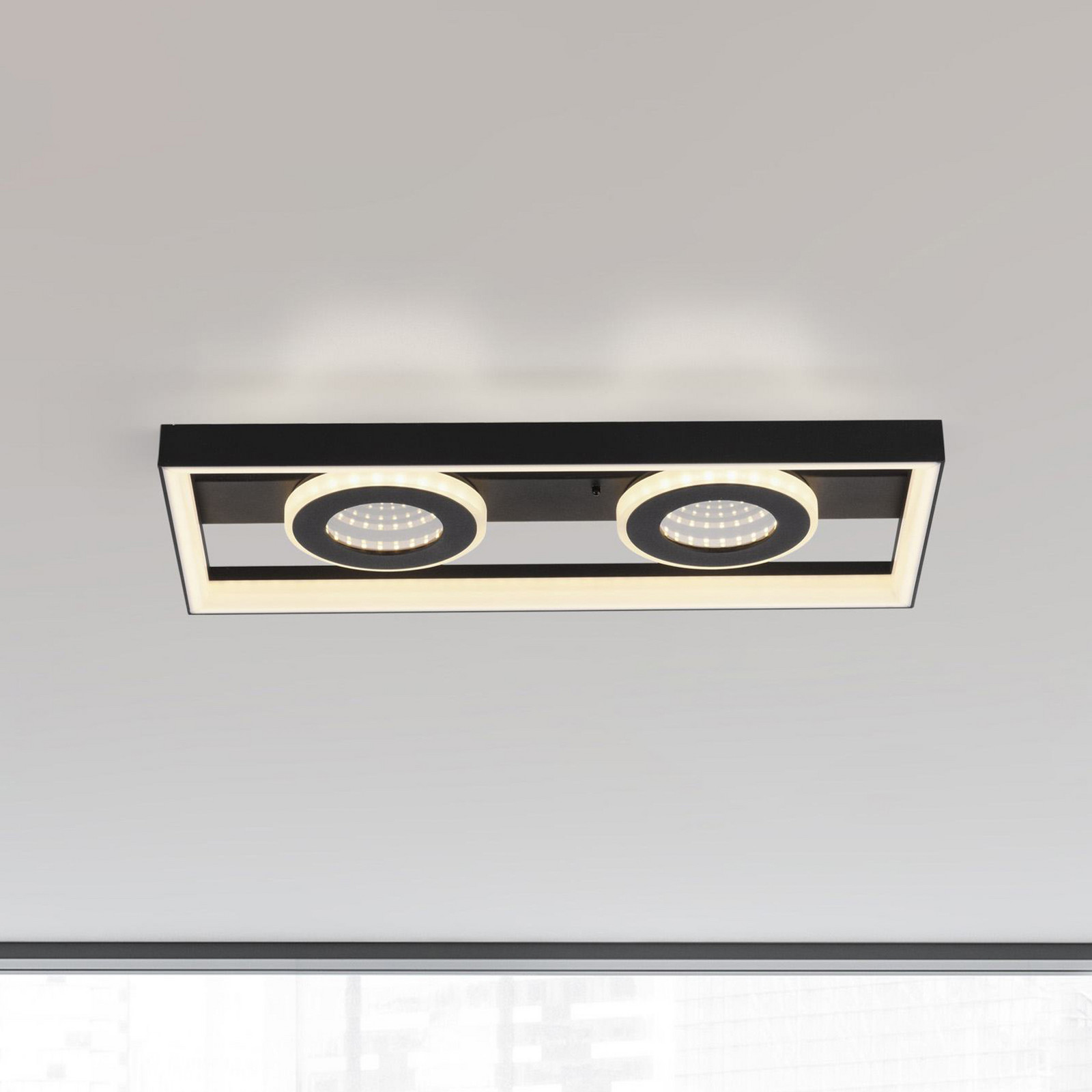 Paul Neuhaus plafonieră LED Traforo 45 cm CCT dimabil - Camera de zi / sufragerie - modern - negru - Aluminiu