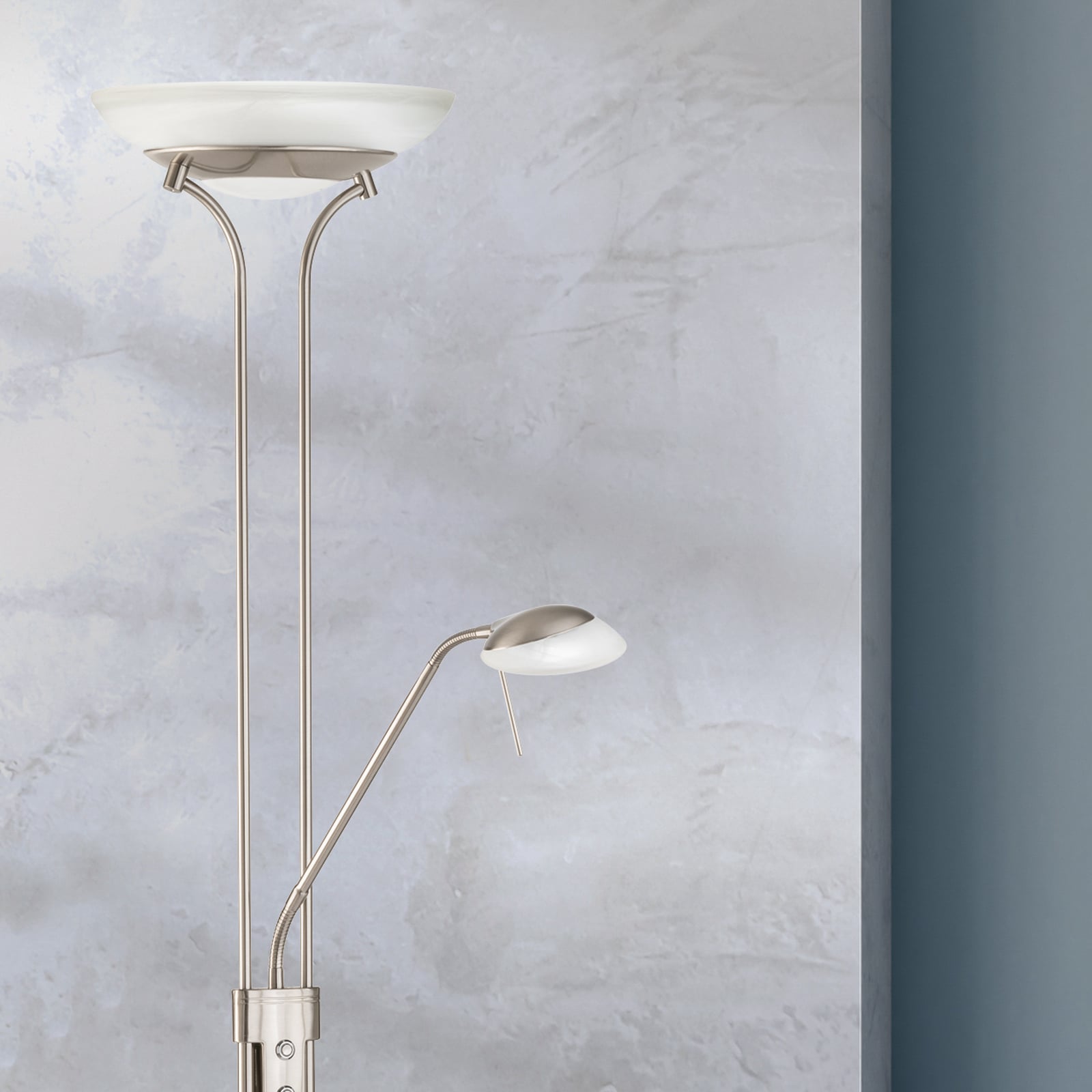 Pool LED-gulvlampe med lesearm, CCT-funksjon Pool LED-gulvlampe med lesearm, CCT-funksjon