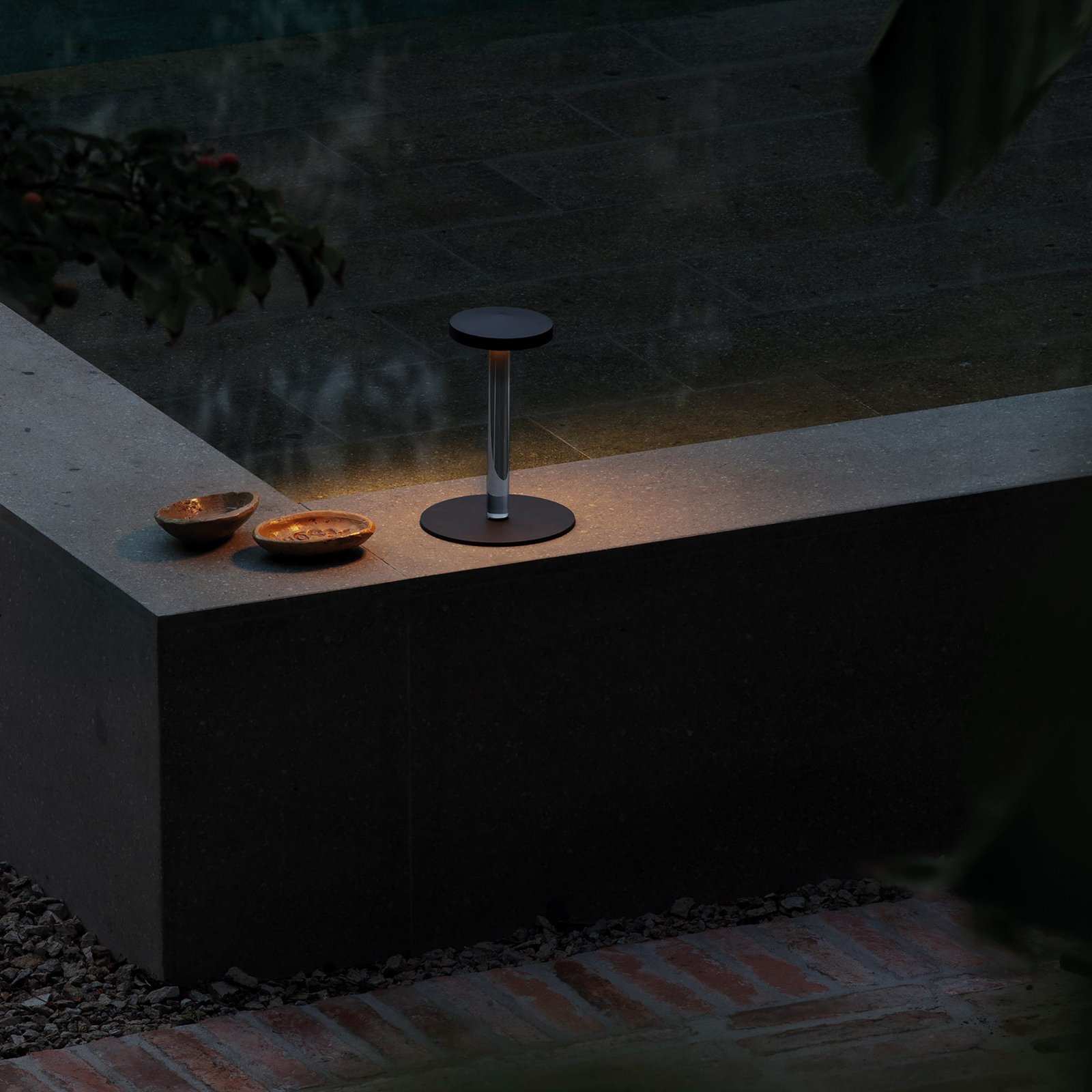 Ideal Lux LED dobíjacia stolná lampa Toki čierny plast 25,5 cm
