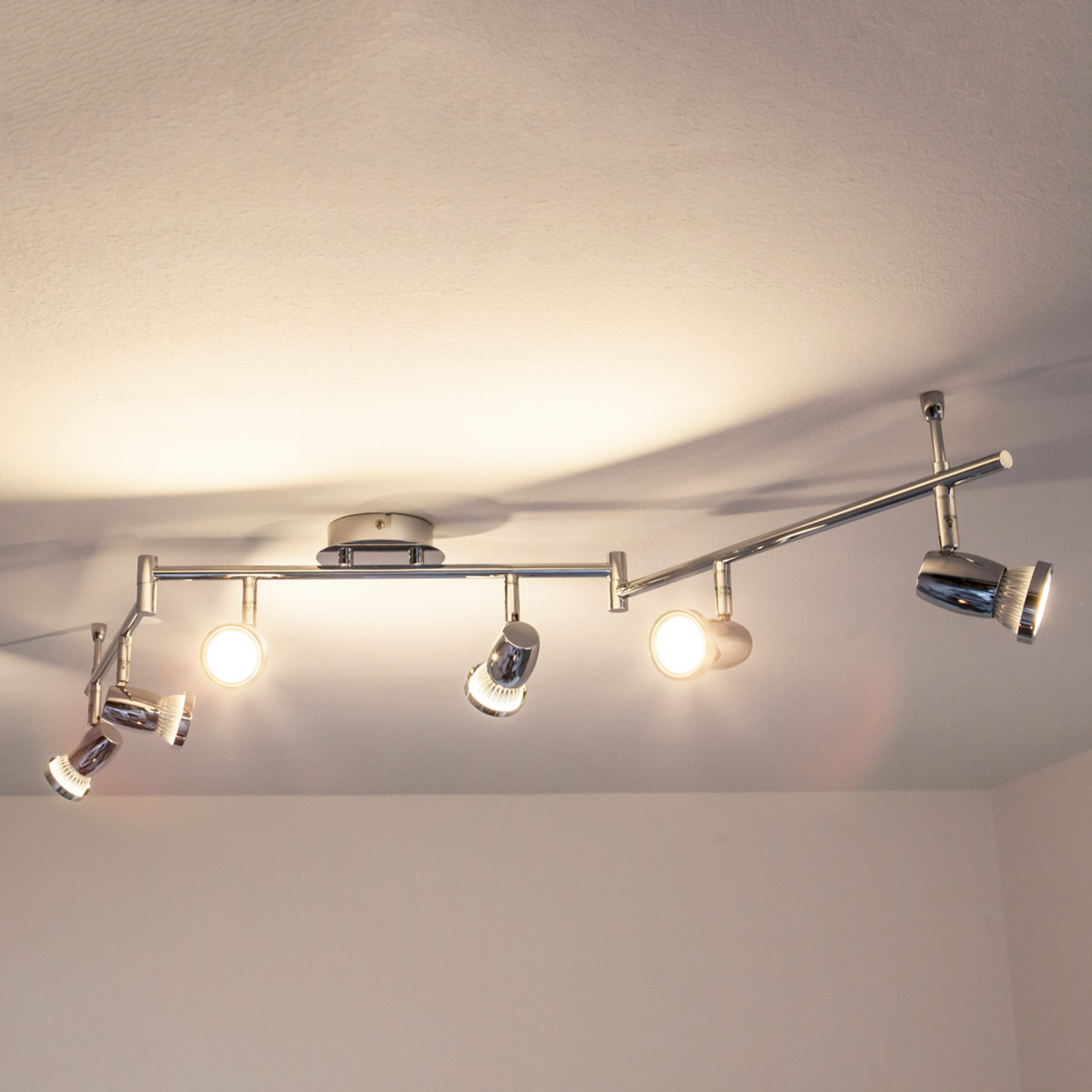 Chromen LED plafondlamp Arminius met zes lampen