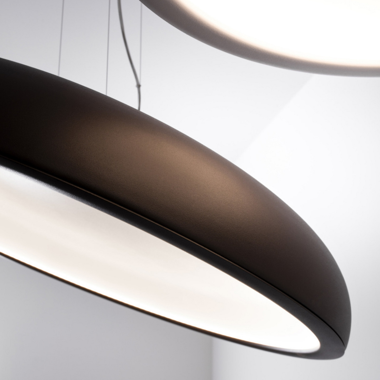 Stilnovo Reflexio LED Ø46cm negru - Camera de zi / sufragerie - design - negru gofrat (RAL 9005) alb gofrat (RAL 9003) alb opal - Metal