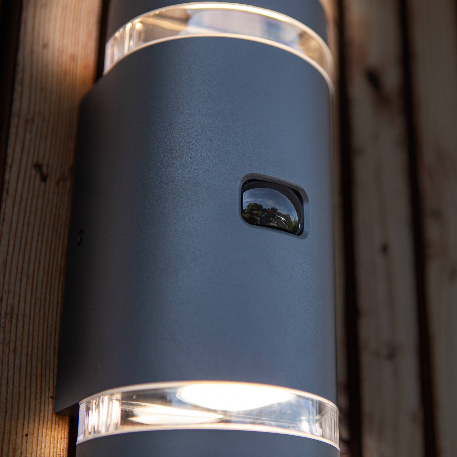 Focus udendørs væglampe rund 2 lk antracit sensor