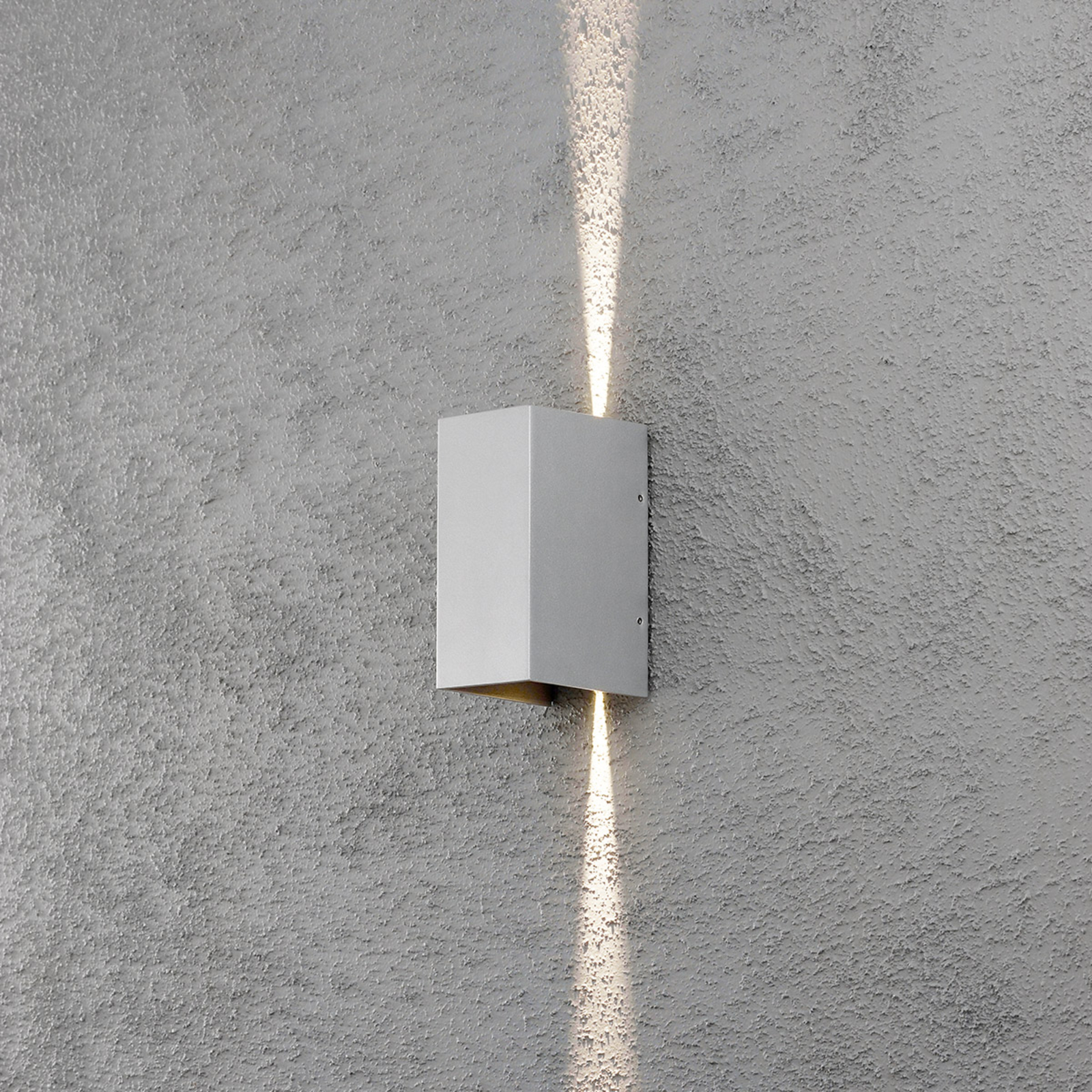 Vonkajšie nástenné LED Cremona 8 cm sivé