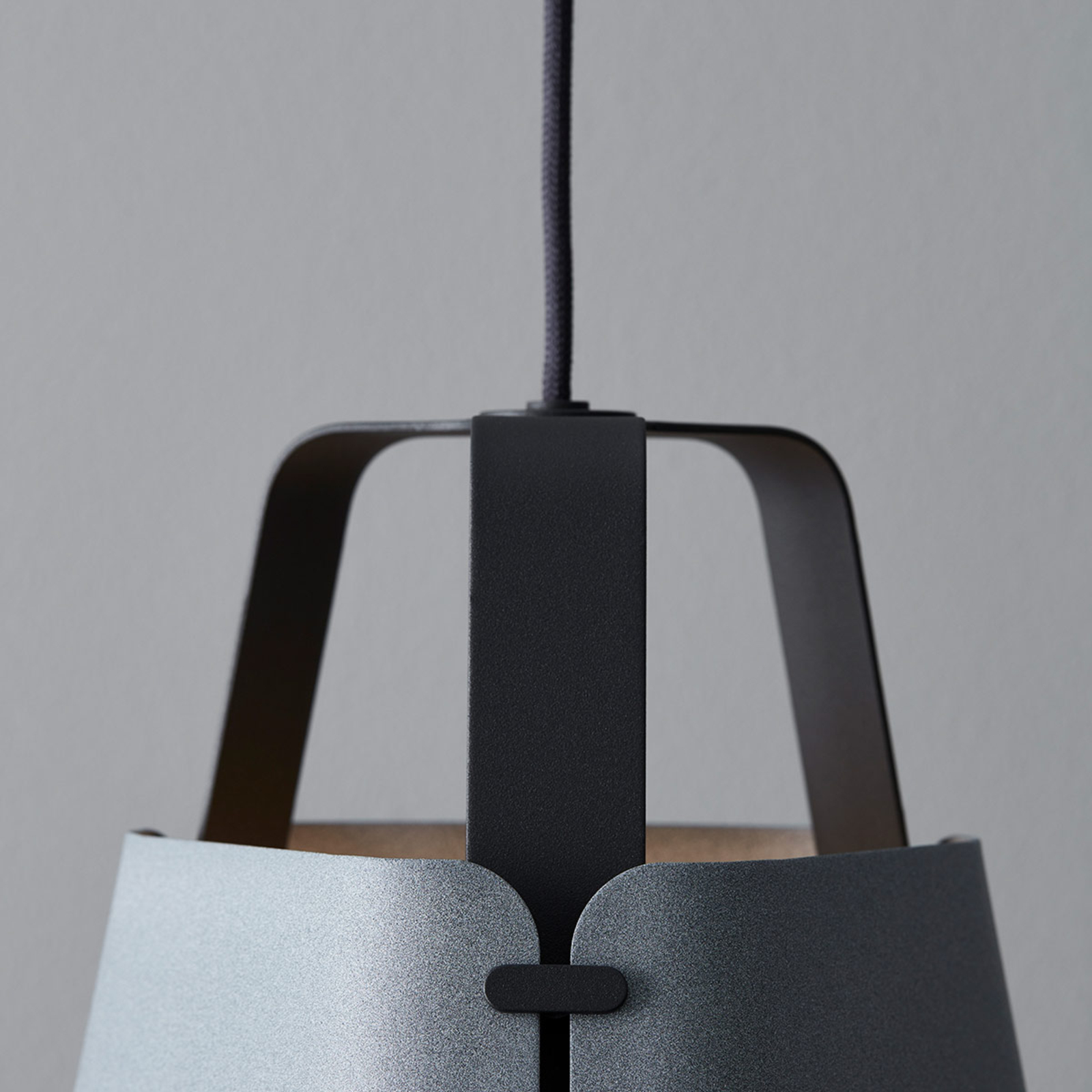 Lampada a sospensione Fold, look cemento, 33,3 cm