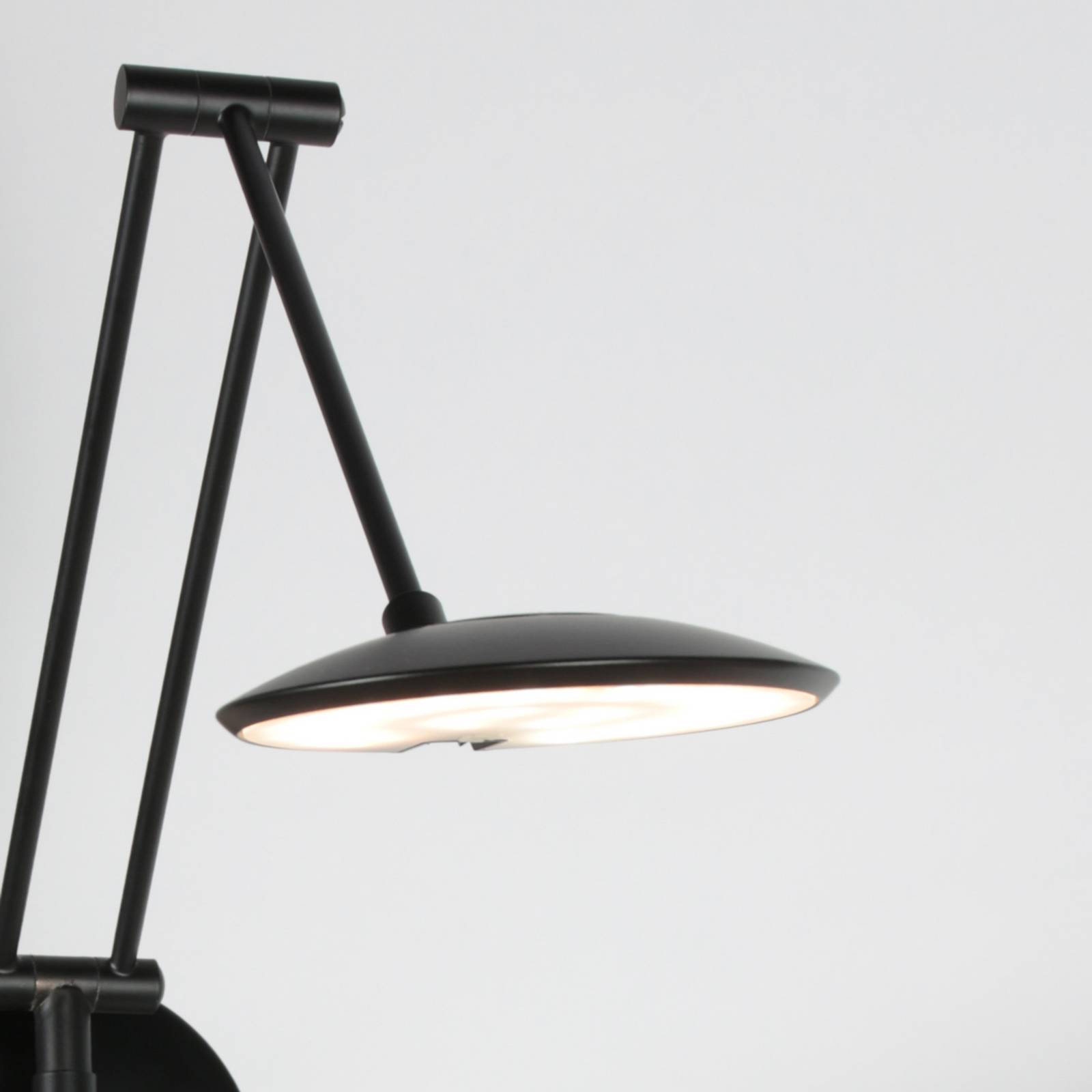 Kinkiet LED Zenith 2 z ramieniem w kolorze czarnym, CCT, metal, wtyczka
