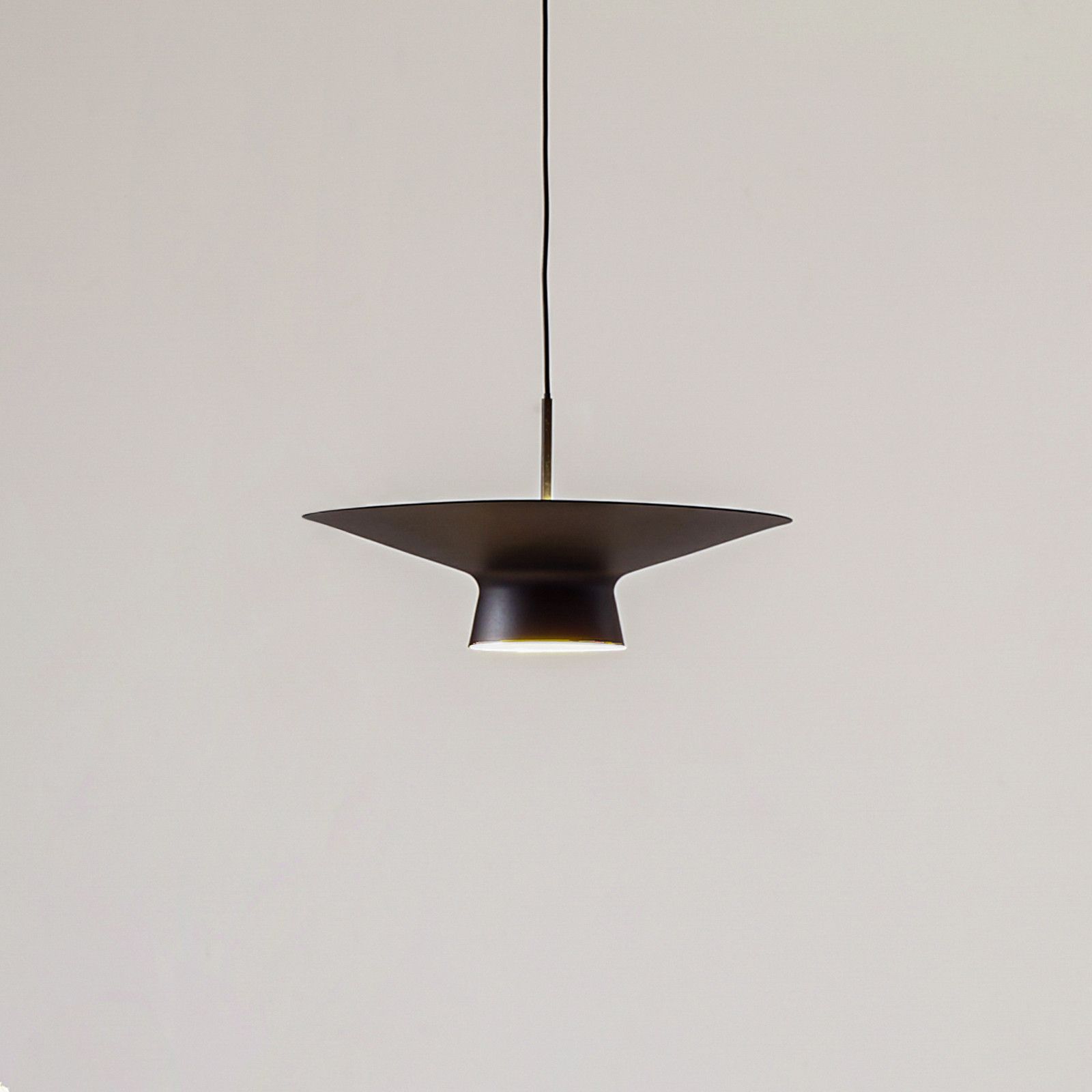 Lindby lampă suspendată LED Norvind 2 becuri negru metal - Camera de zi / sufragerie - modern - nisip negru auriu