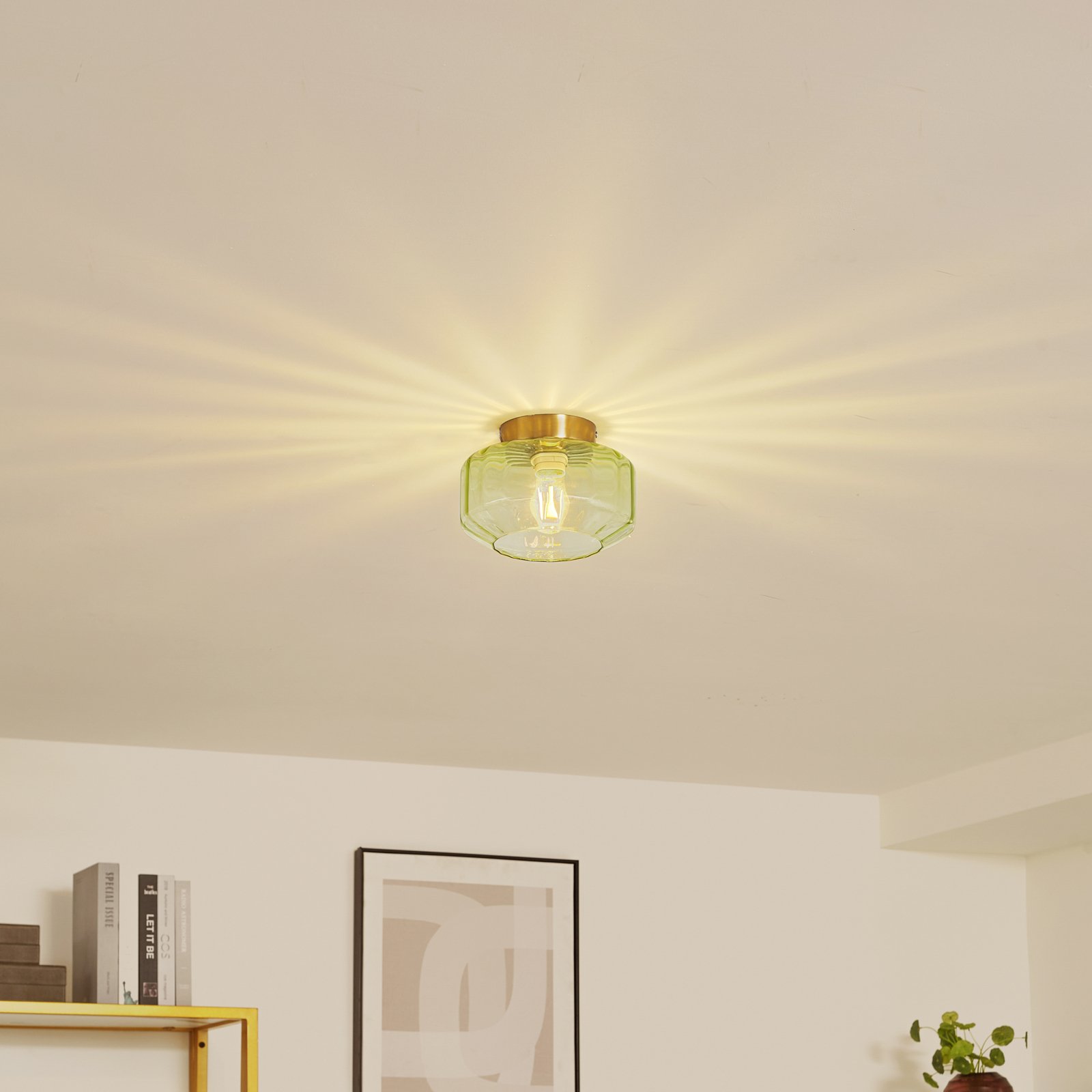 Lindby ceiling light Hildur, green, glass, Ø 22 cm