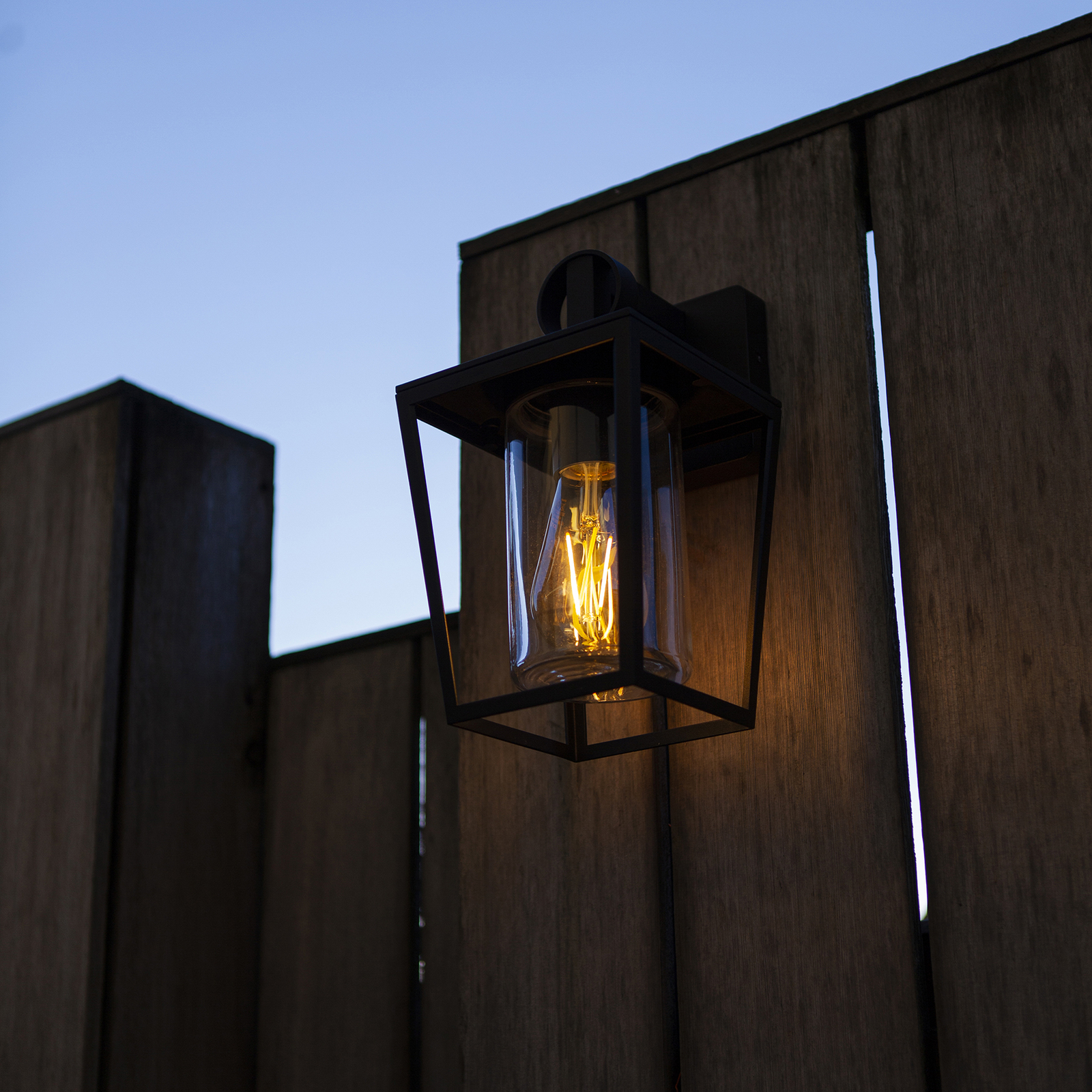 West outdoor wall light, cast aluminium, glass